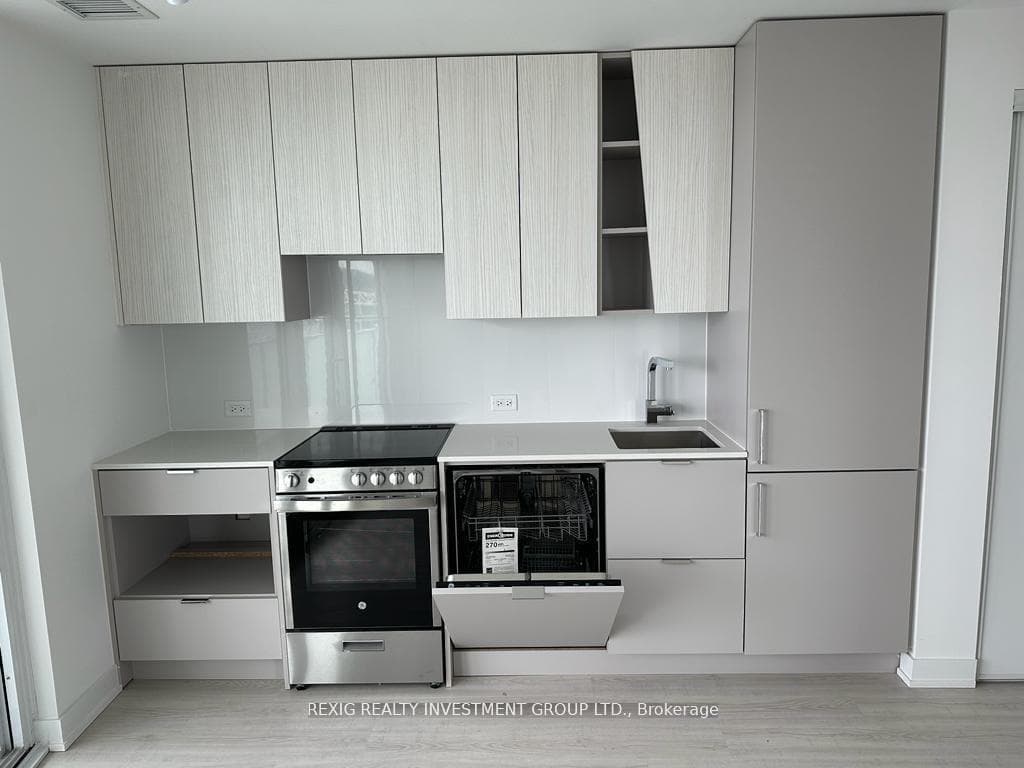 3883 Quartz Road Unit 2810 photo 3