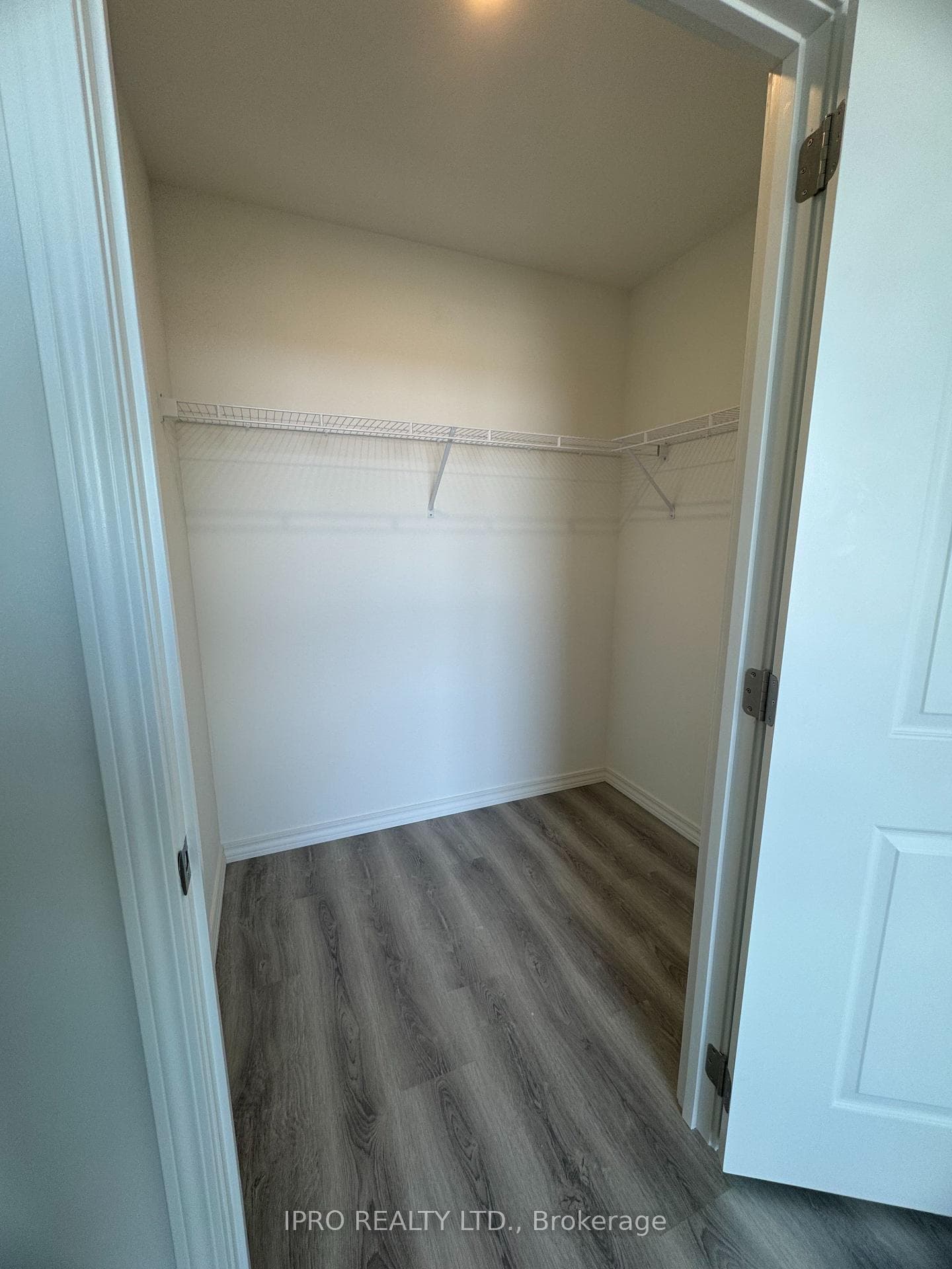 191 Elmira Road Unit 615 photo 6