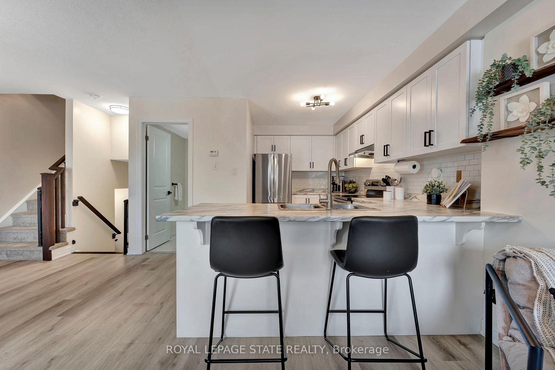 108 Dryden Lane photo 8