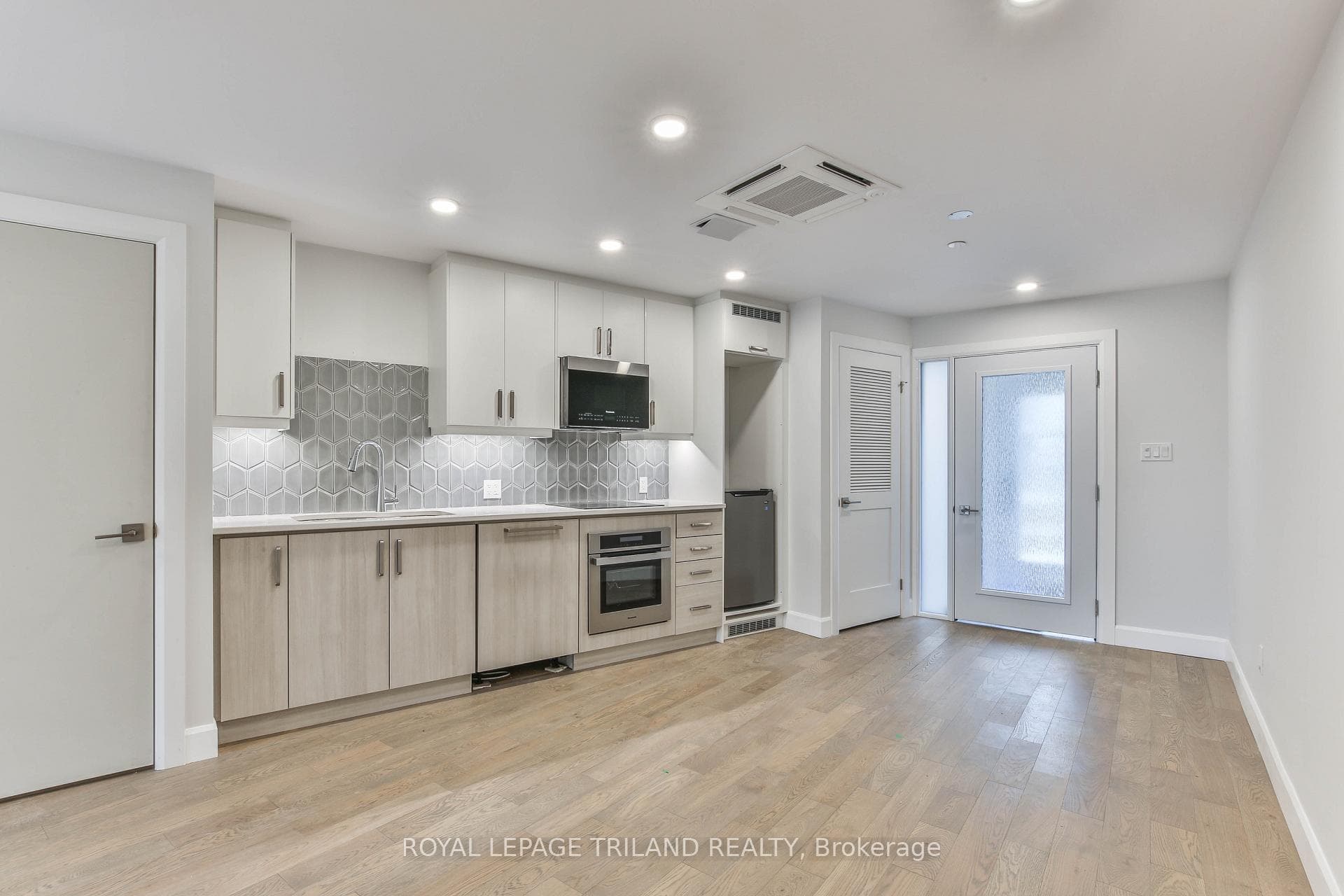 2062 Lumen Drive Unit #A106LWR photo 7