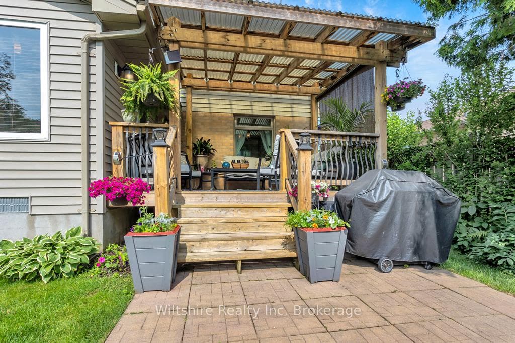38 Cavanaugh Crescent photo 25