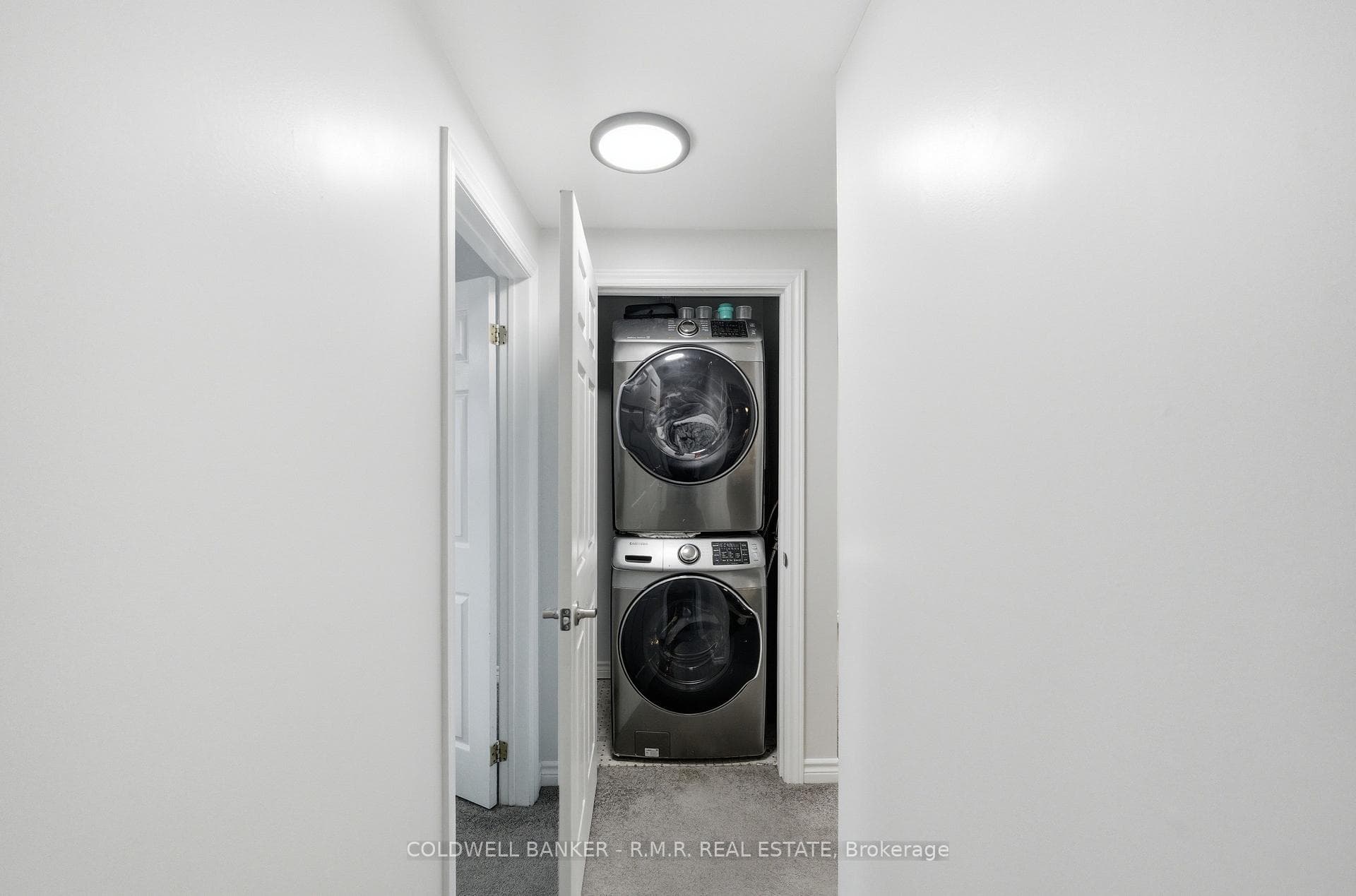 425 Bay Street photo 23