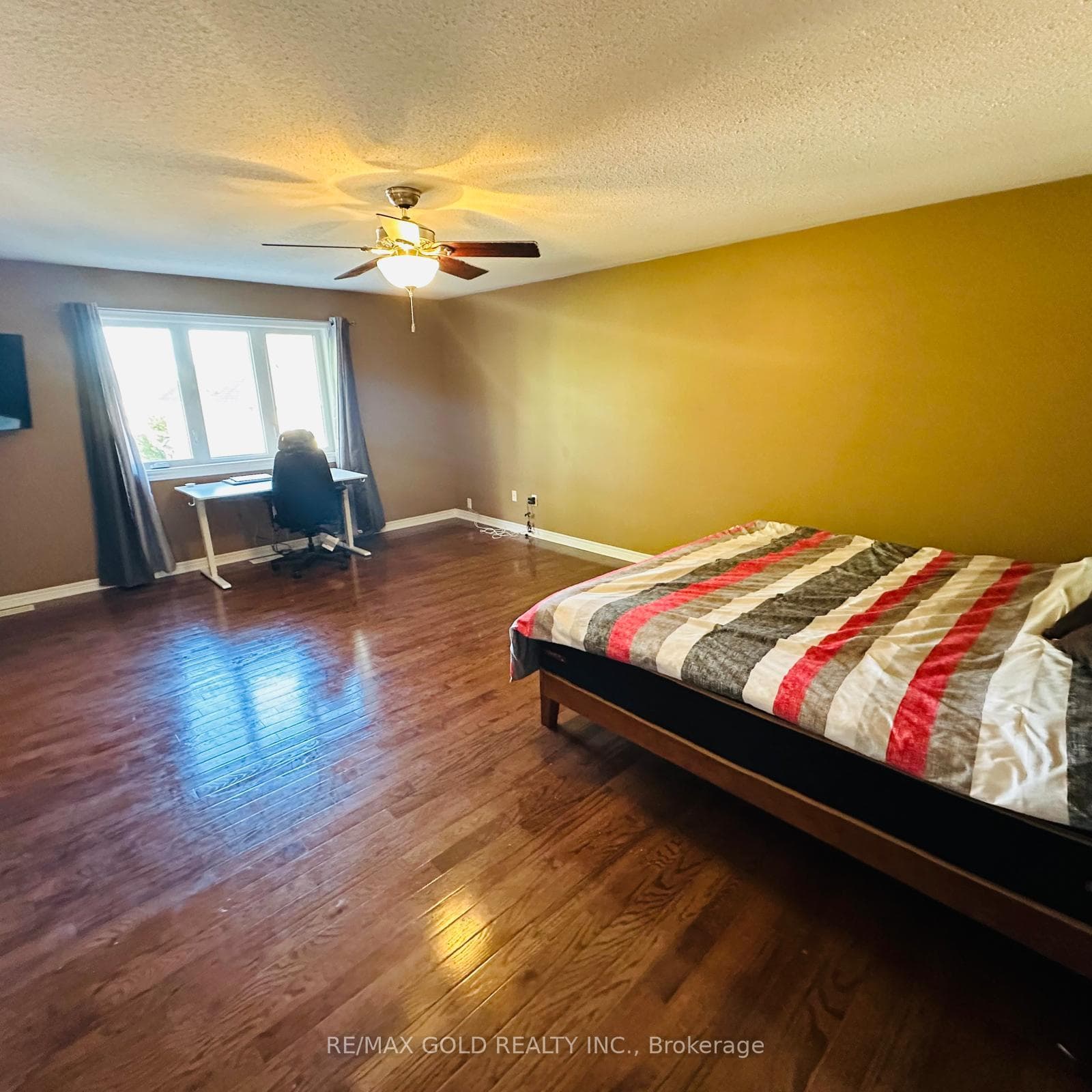 25 Crown Drive Unit Upper photo 12