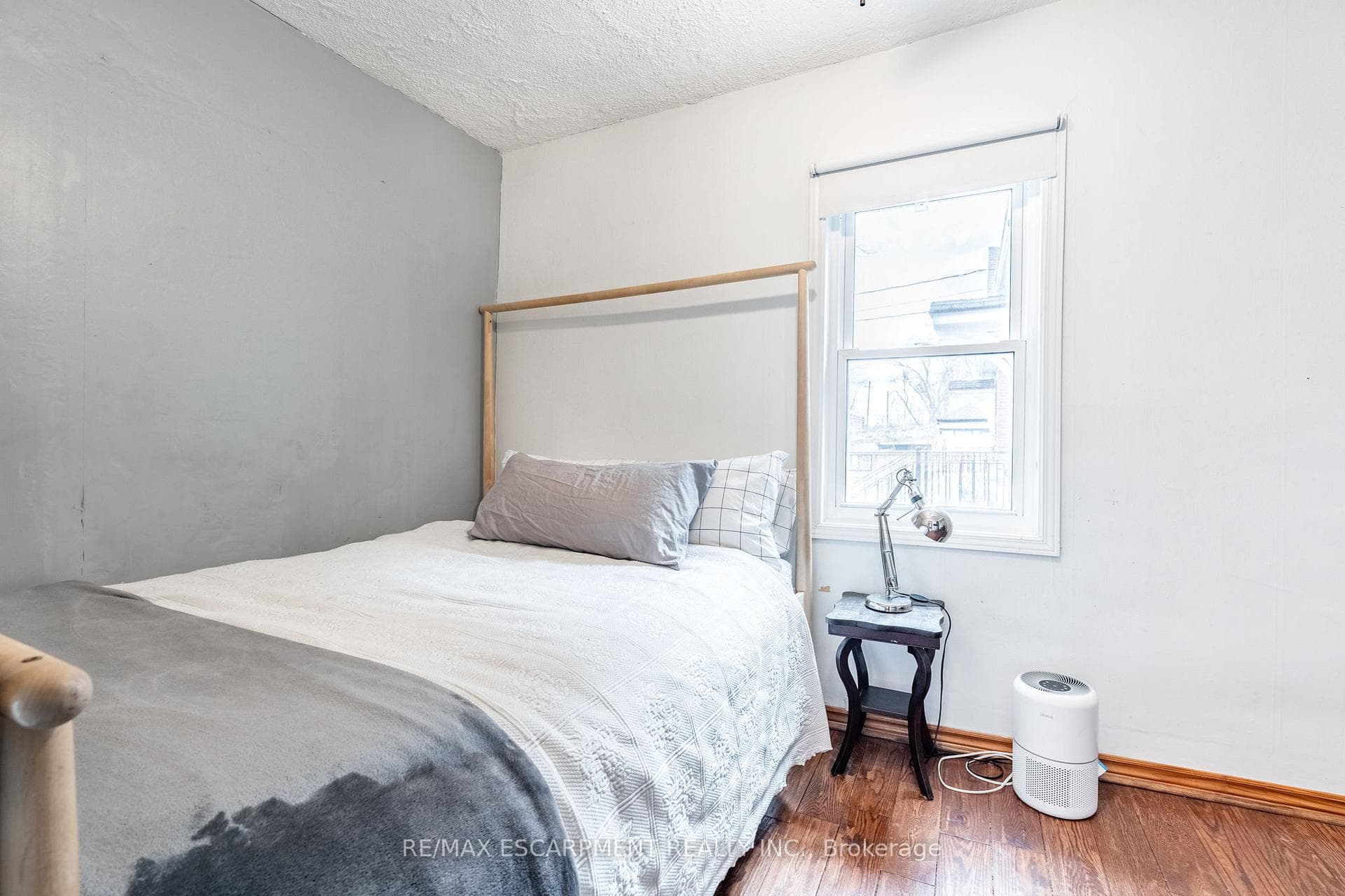144 Dufferin Street photo 15