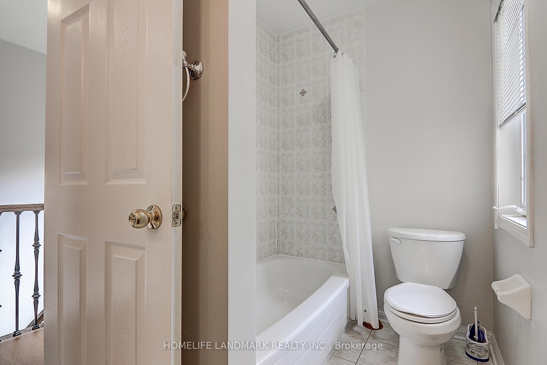 51 Raffia Avenue photo 38
