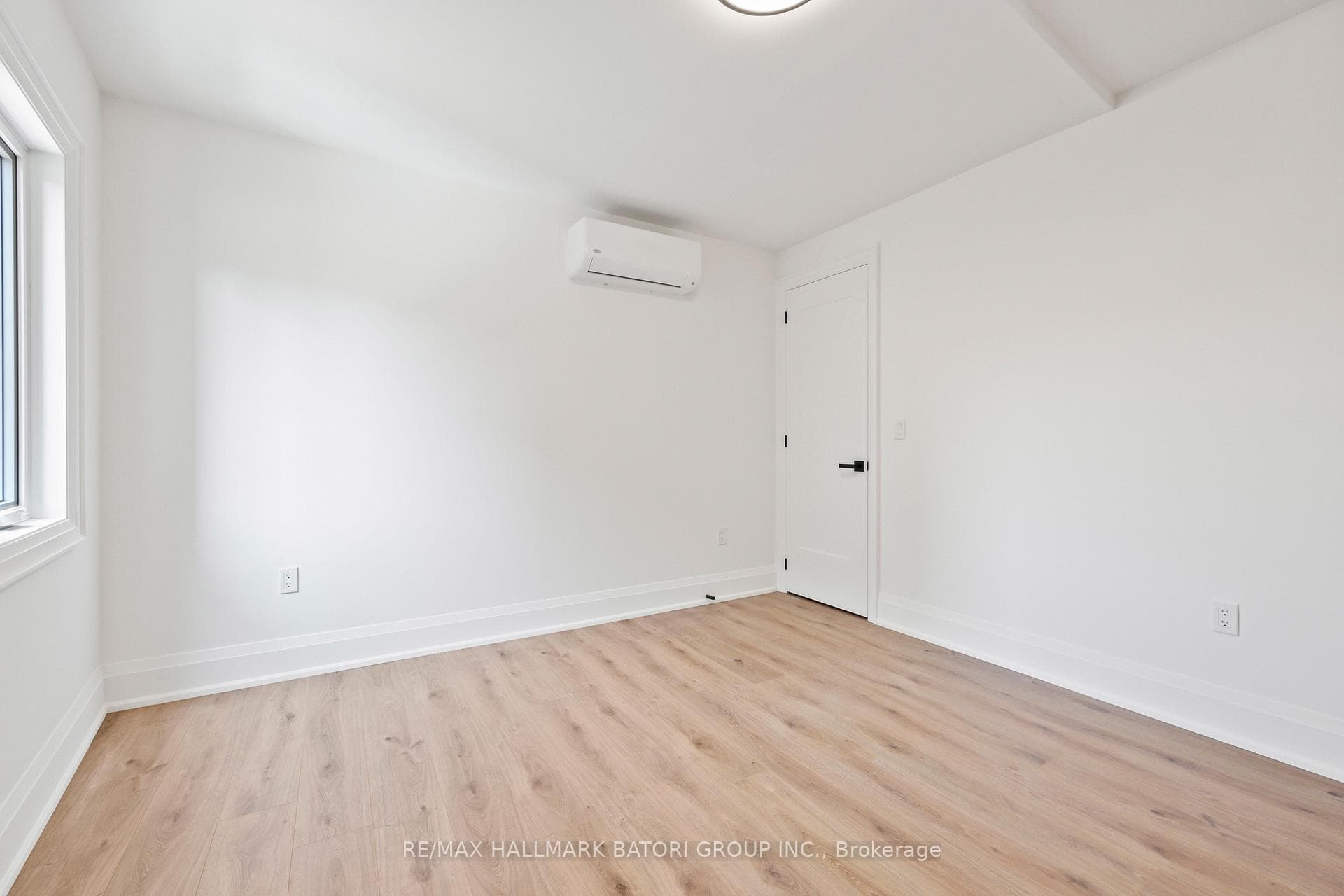 18 Keewatin Avenue Unit 3 photo 12