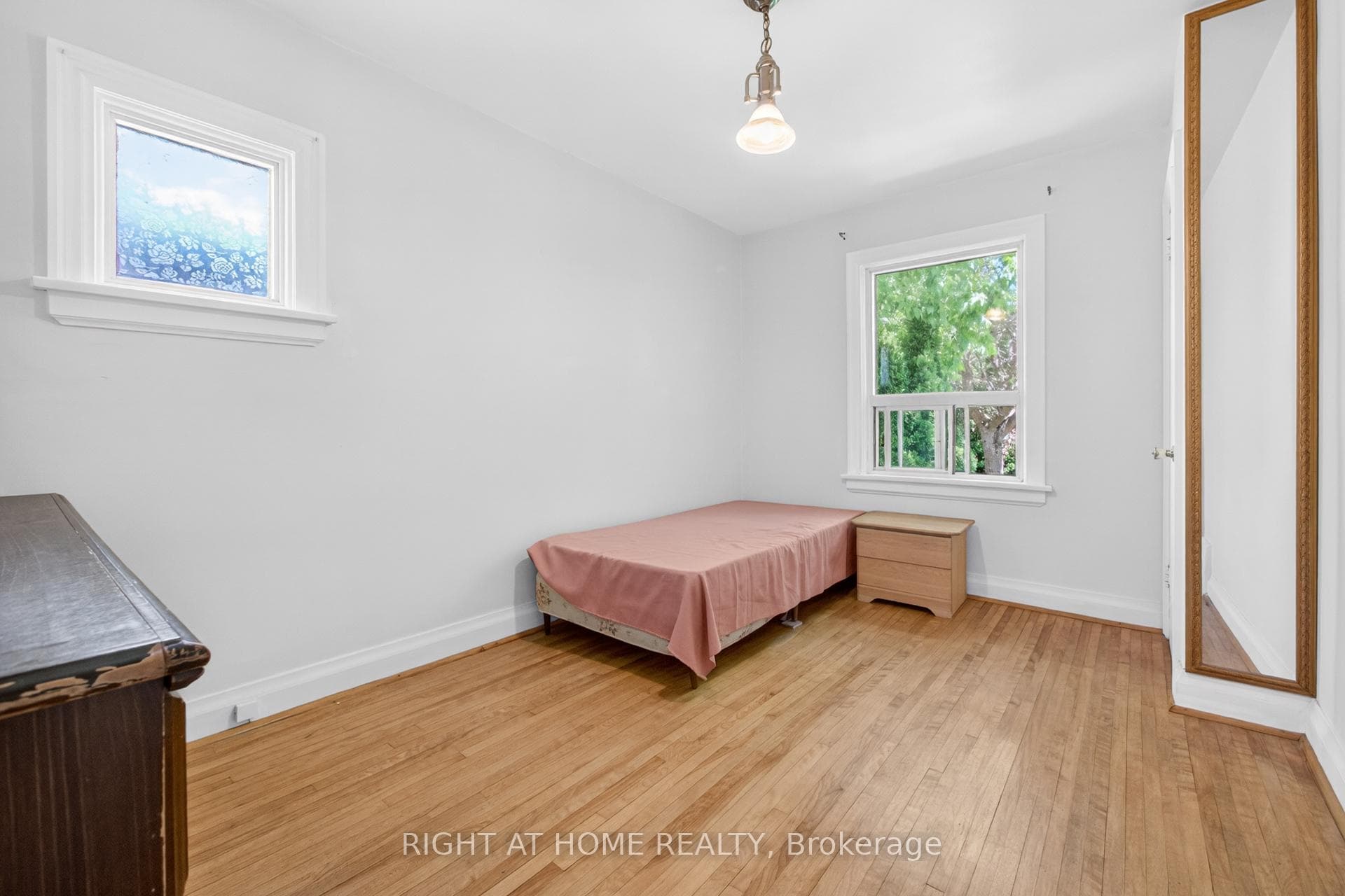 1109 Greenwood Avenue photo 27
