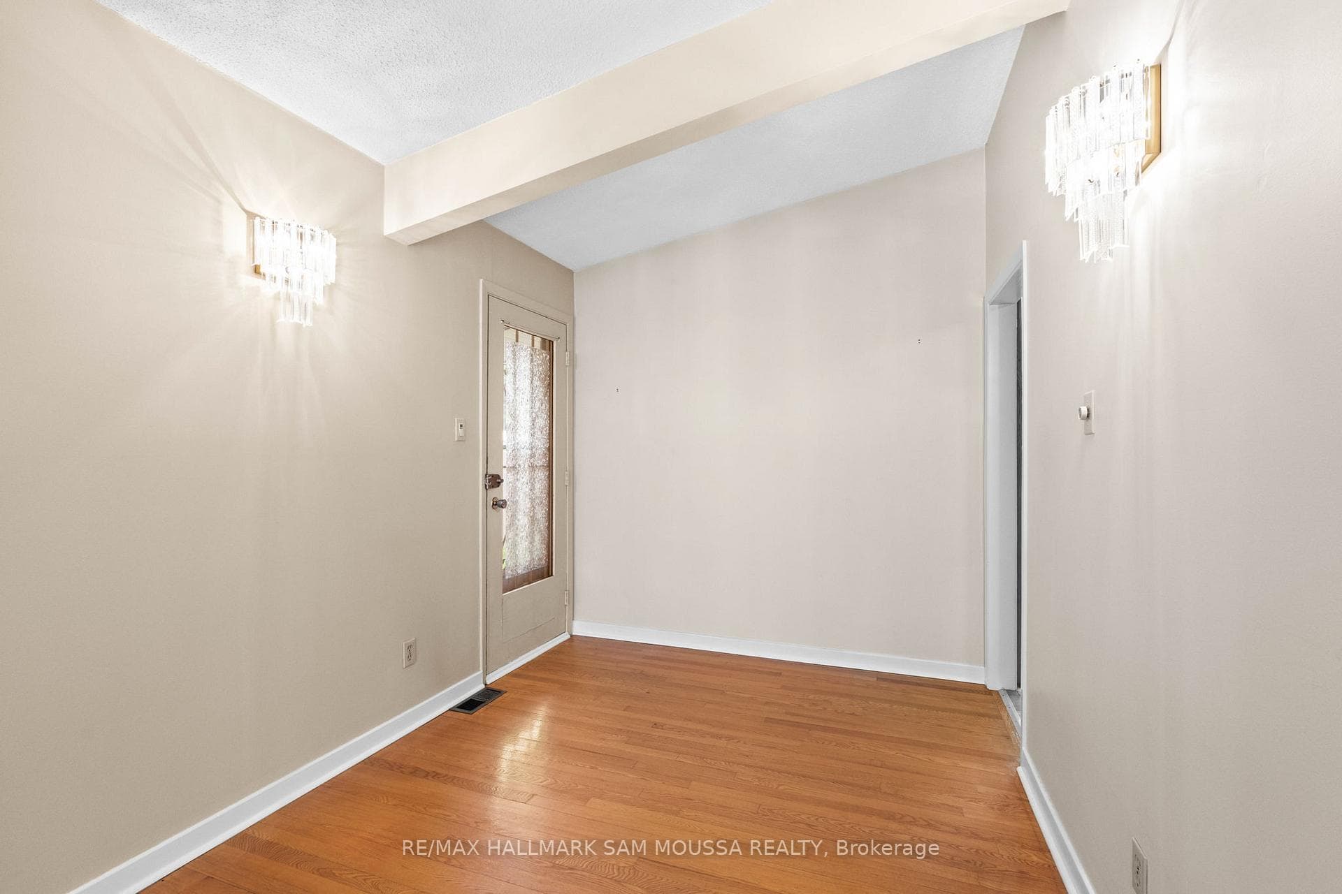 2176 Martha Avenue photo 10