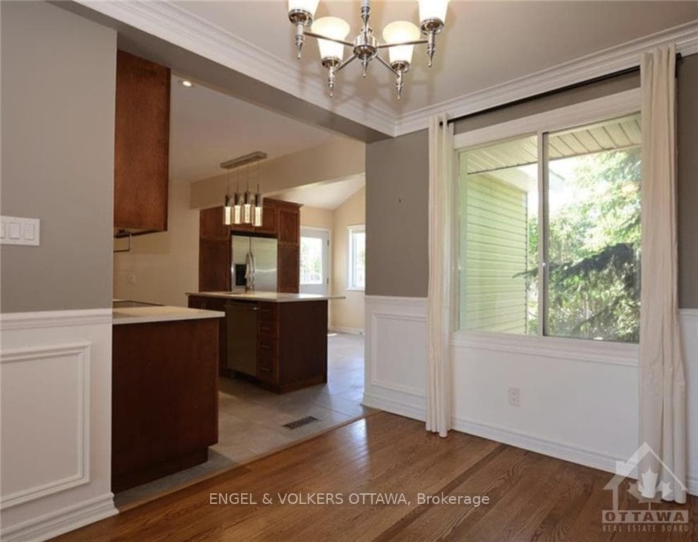 912 FAIRLAWN Avenue photo 5
