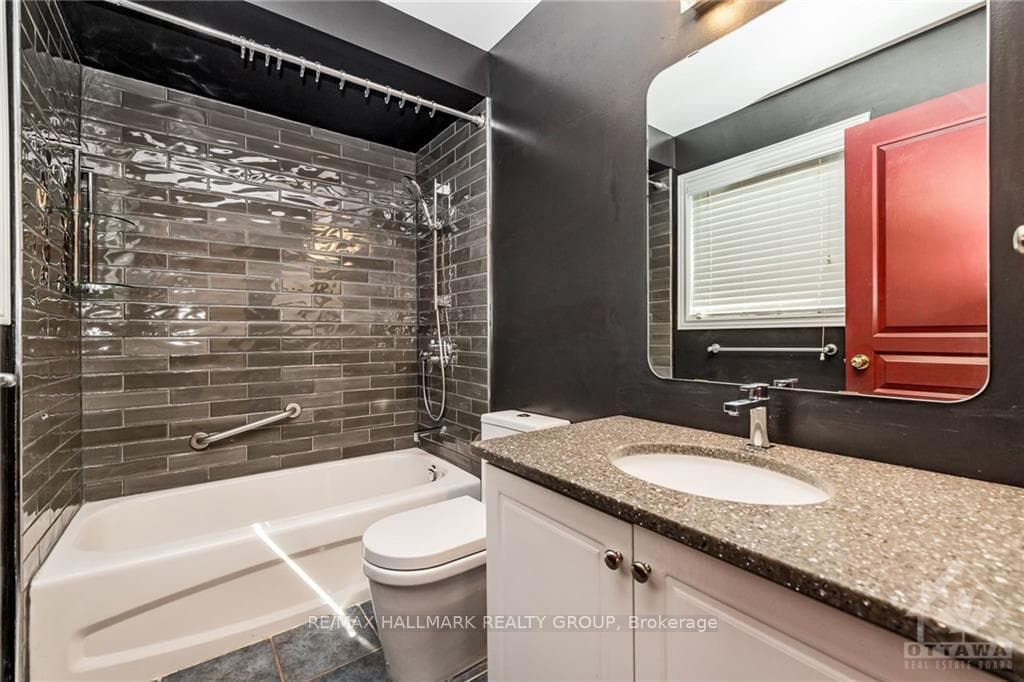 4 CAMBRAY Lane photo 18