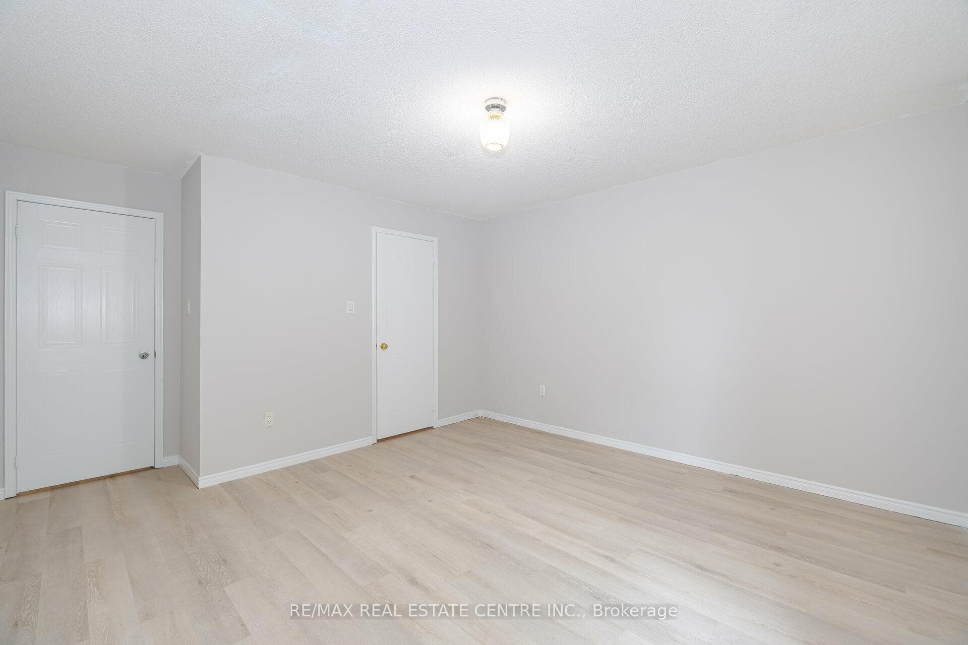 456 Janefield Avenue Unit 216 photo 29