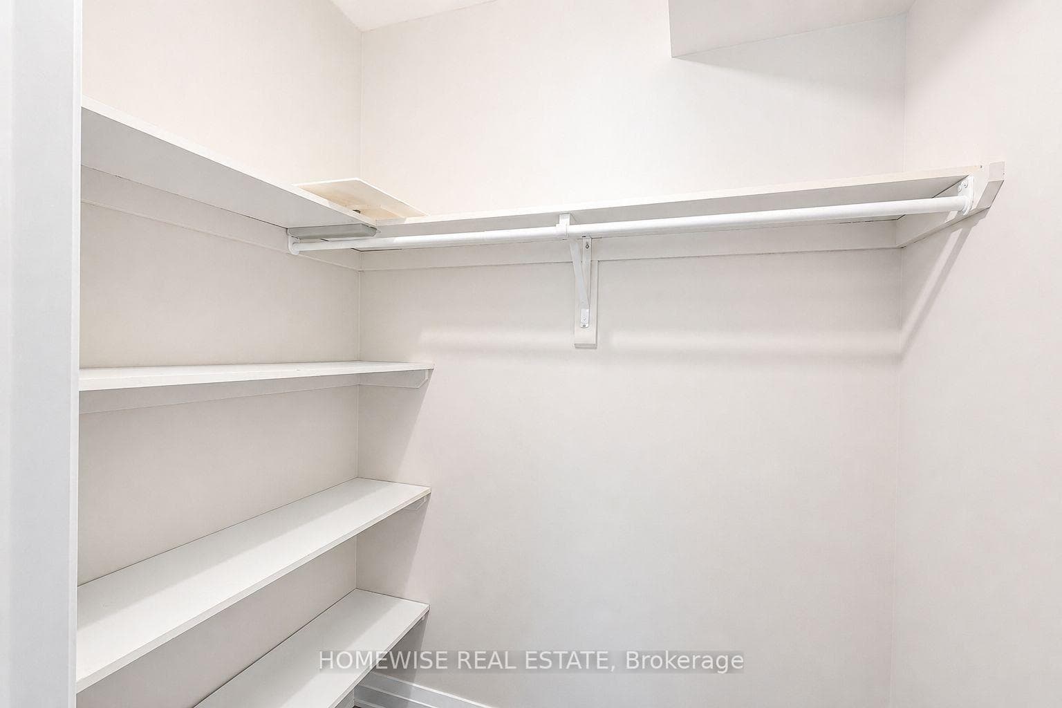 814 Glencairn Avenue Unit 102 photo 11