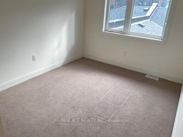 88 Pearman Crescent photo 20