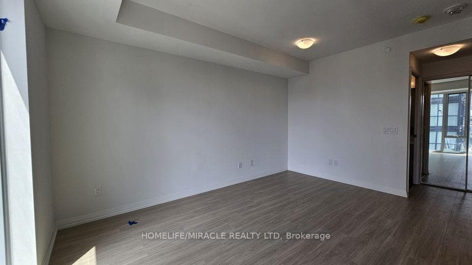 8 Widmer Street Unit 3915 photo 9