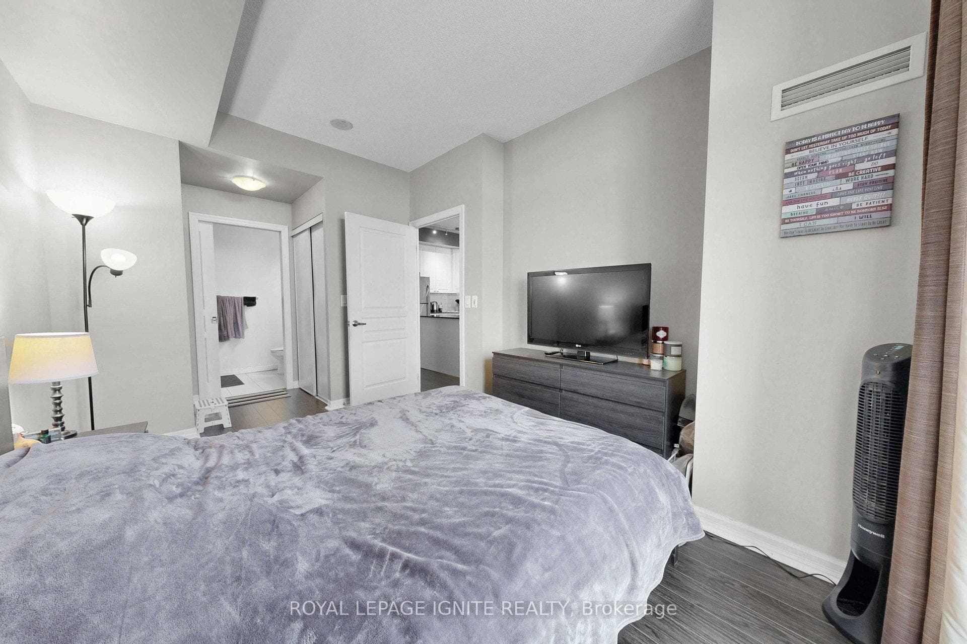 225 Webb Drive Unit 1809 photo 31