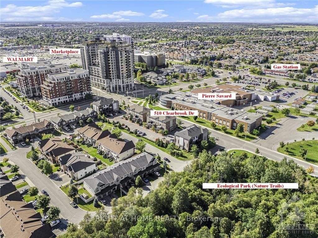 Home is close to shopping, Transit, Schools, Natur