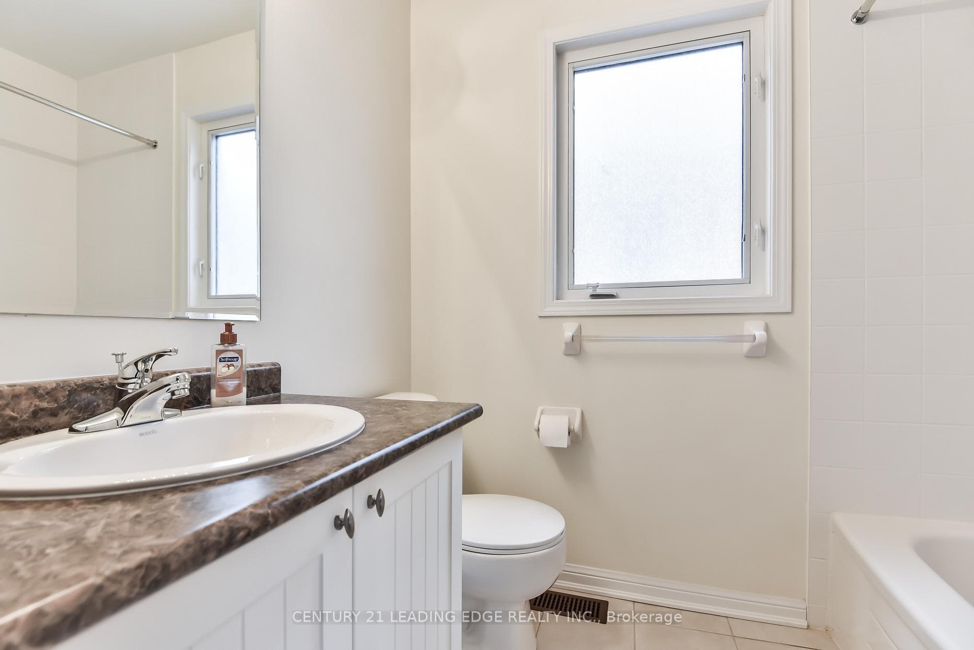 211 Weldon Road photo 15