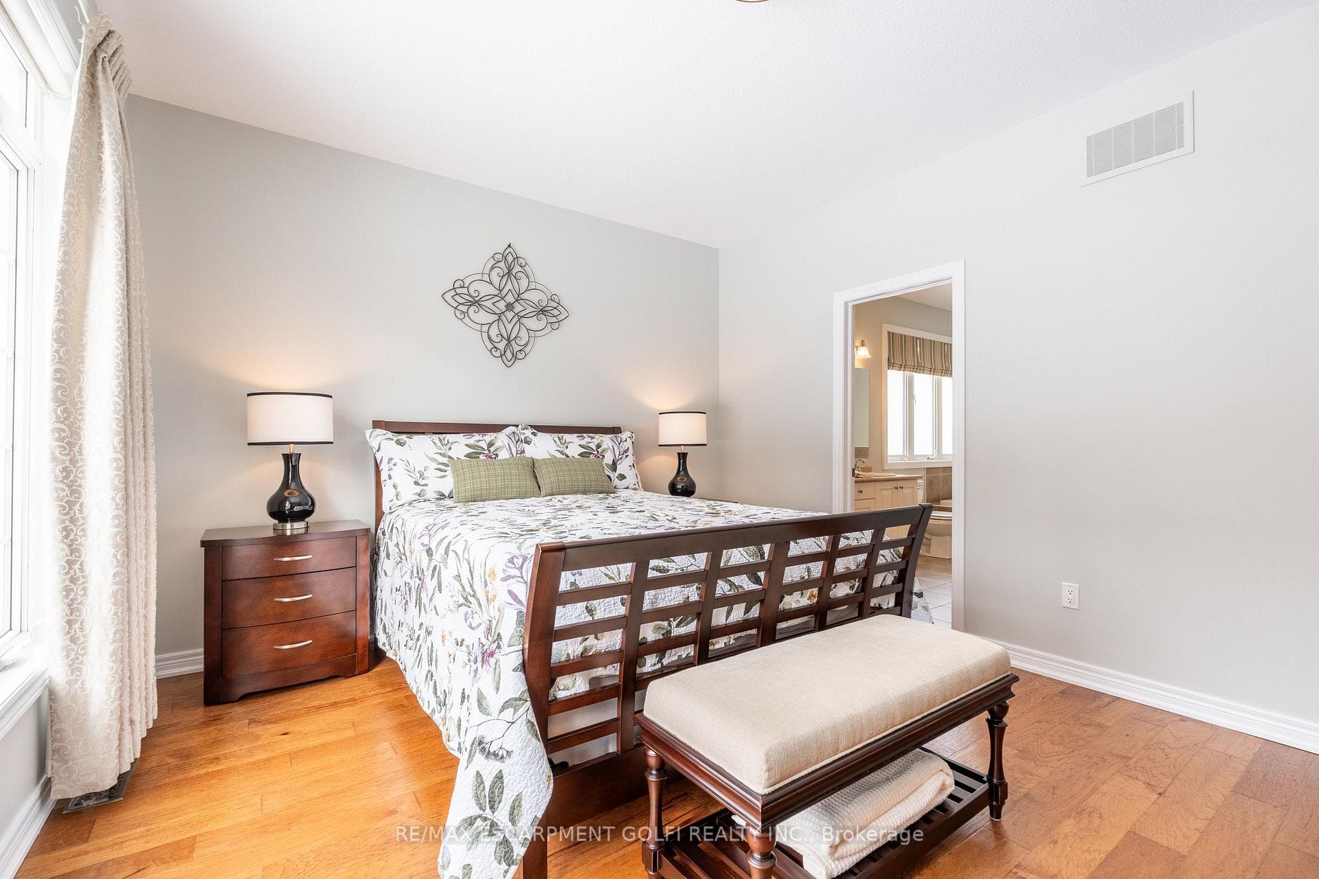 6497 St. Michael Avenue photo 13