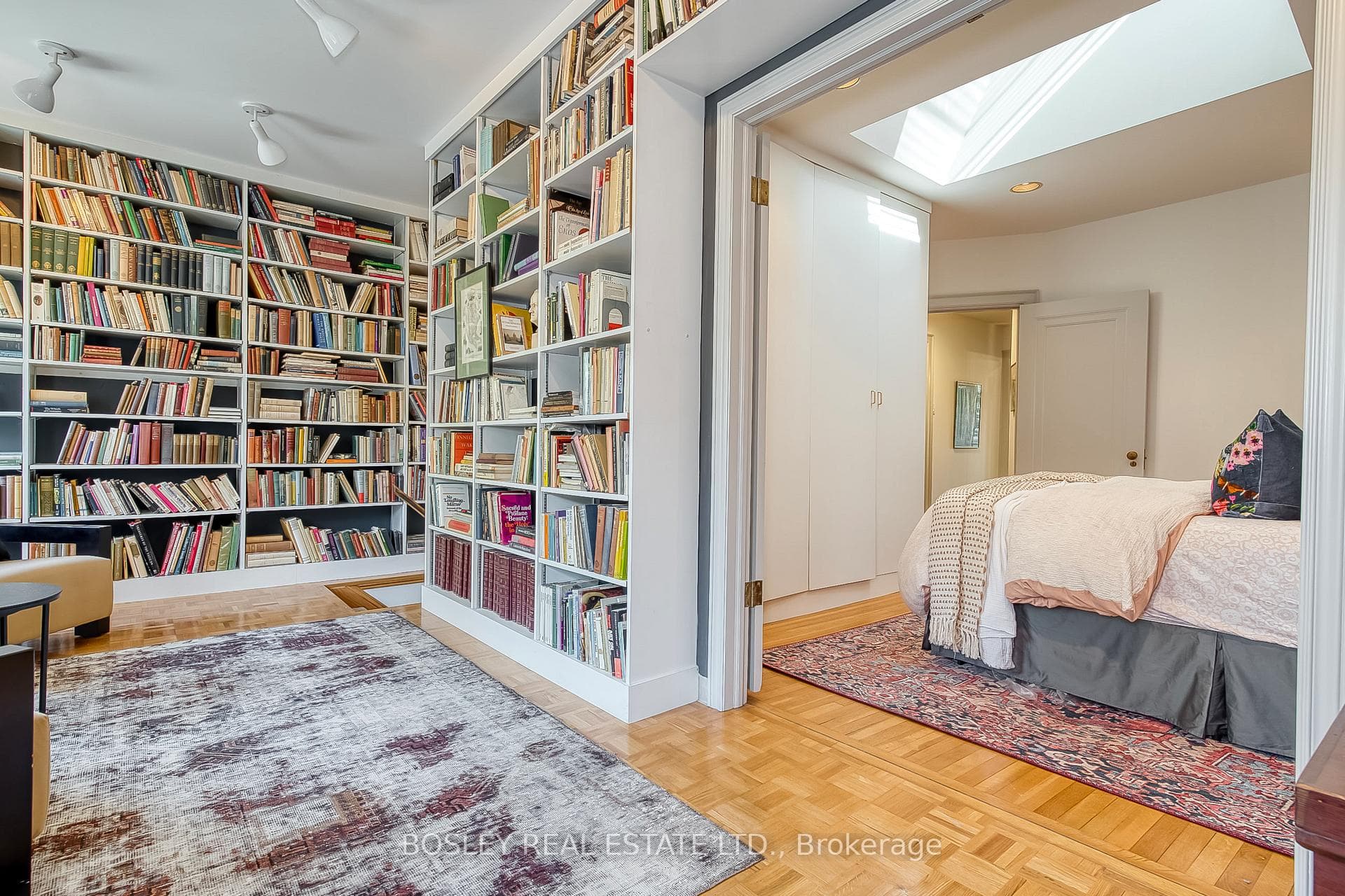76 Evans Avenue photo 16