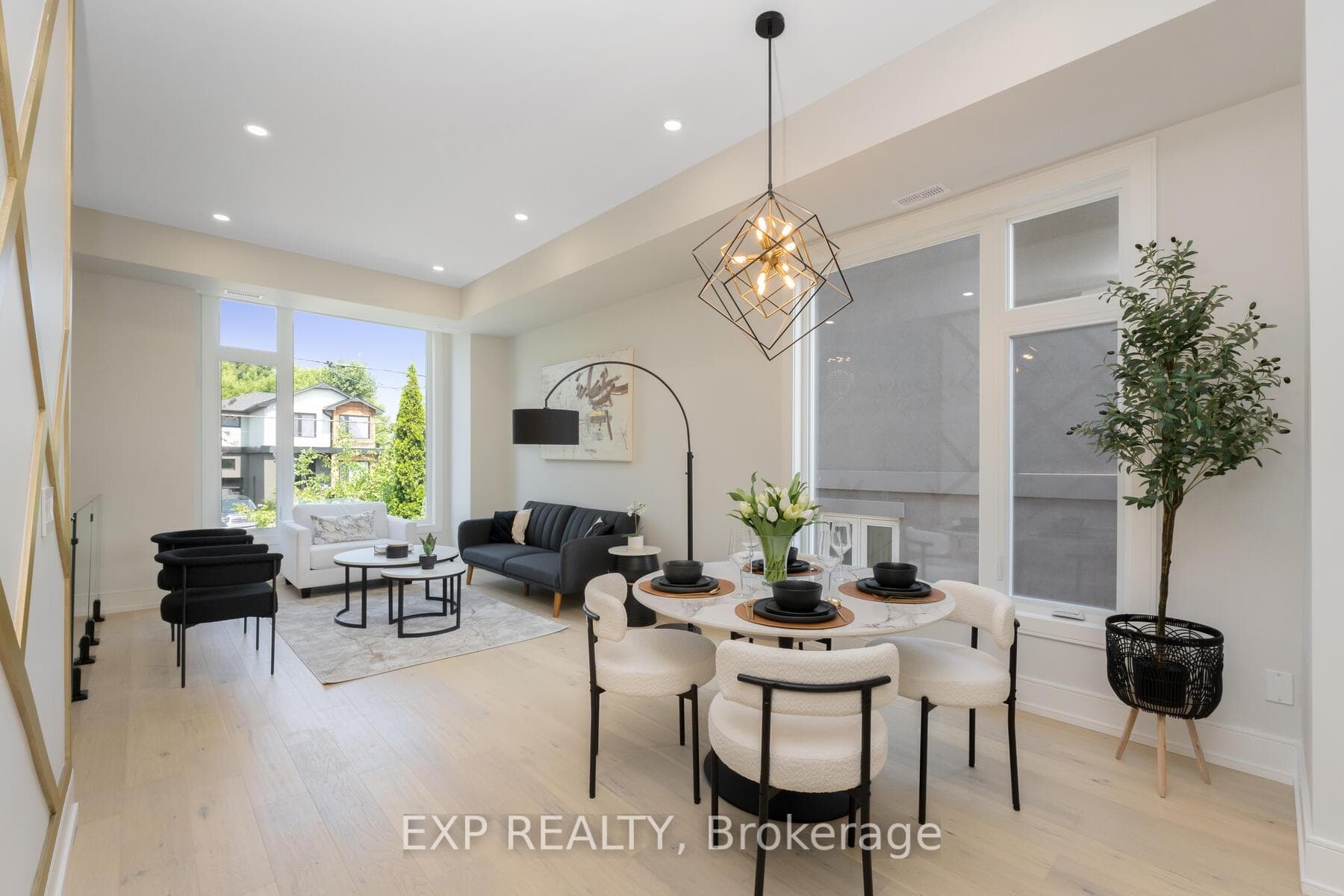 39A Evans Avenue photo 4