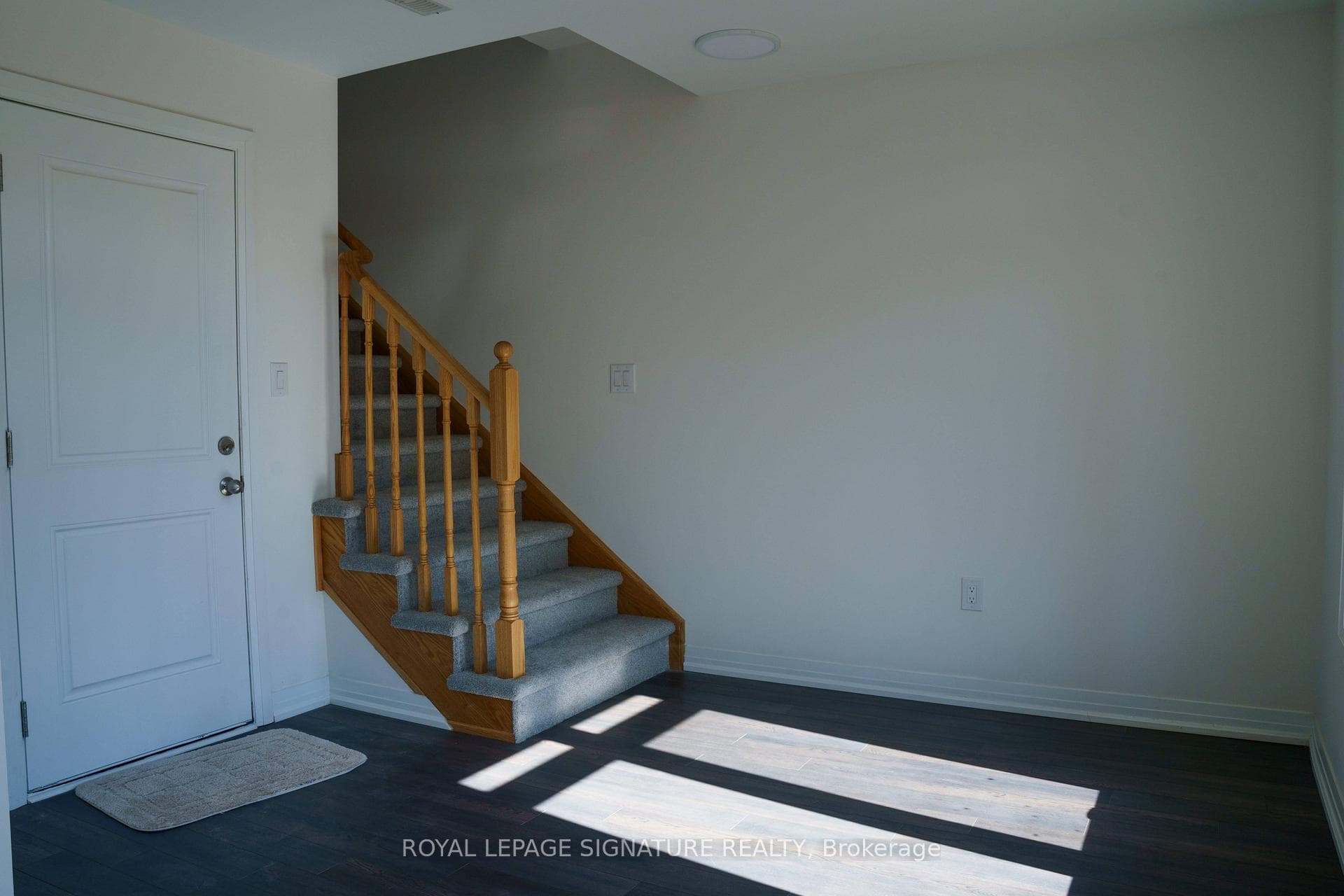 150 Glendale Avenue Unit 44 photo 7