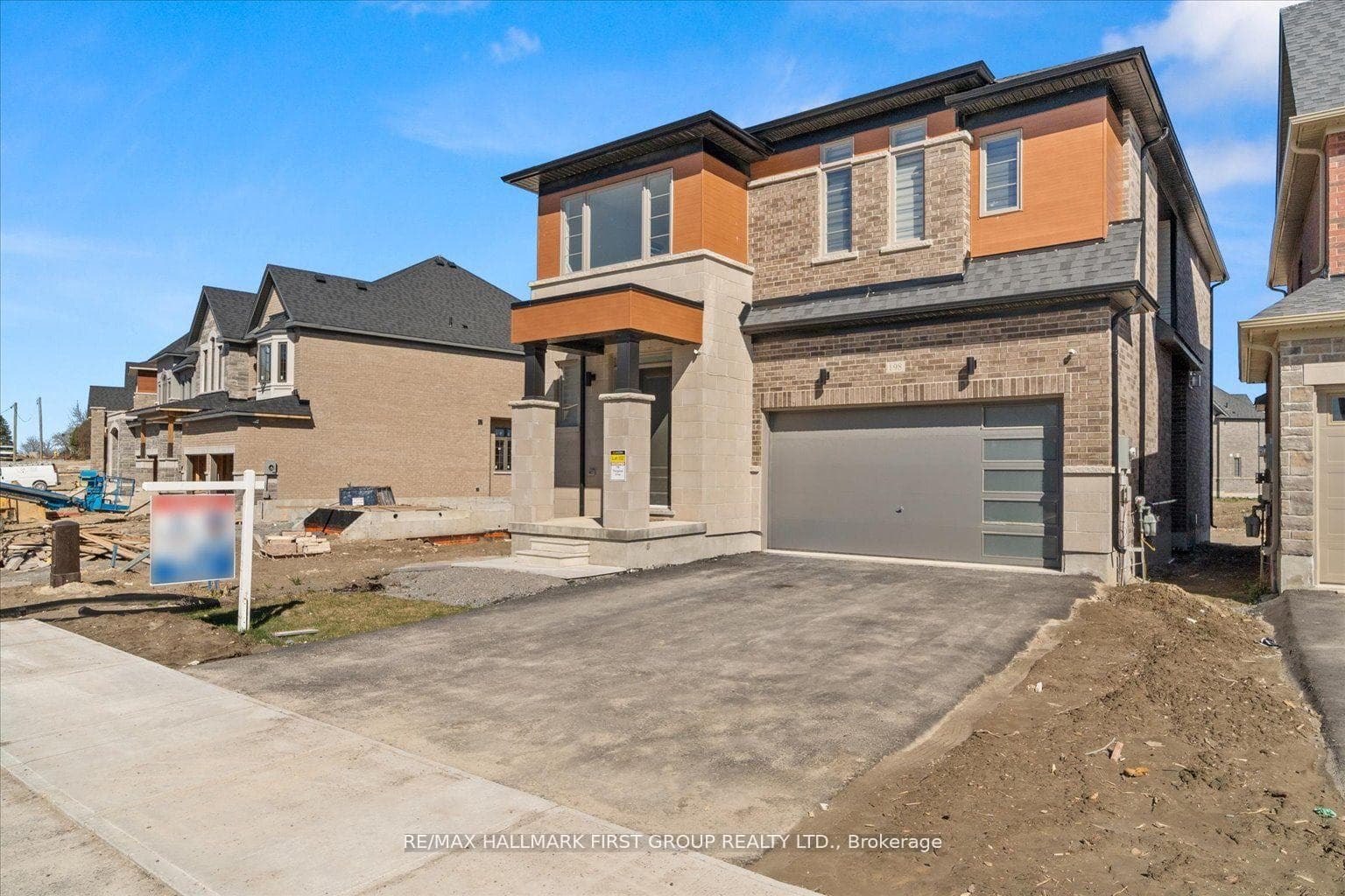 198 Thompson Drive photo 2
