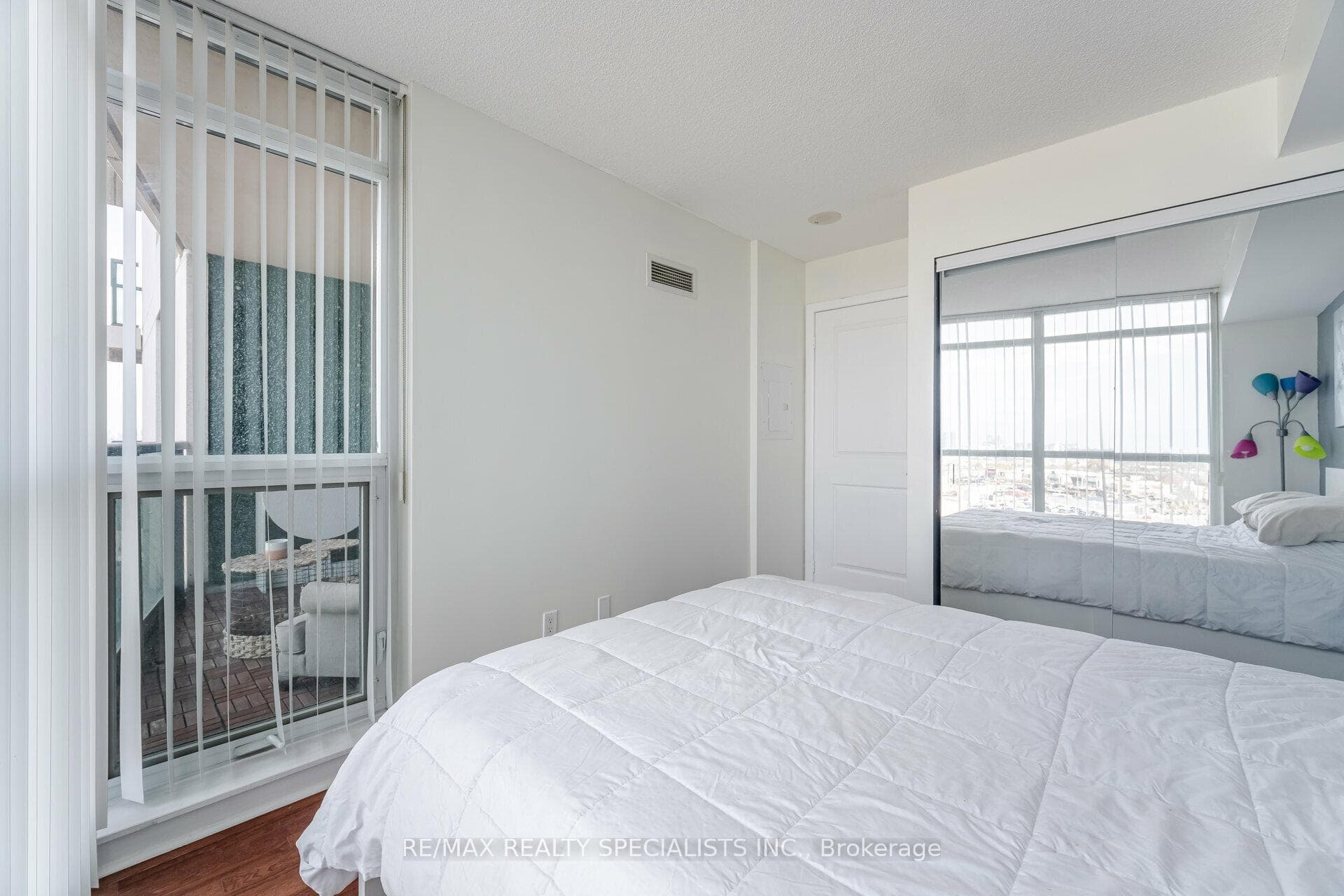 235 Sherway Gardens Road Unit 1609 photo 23