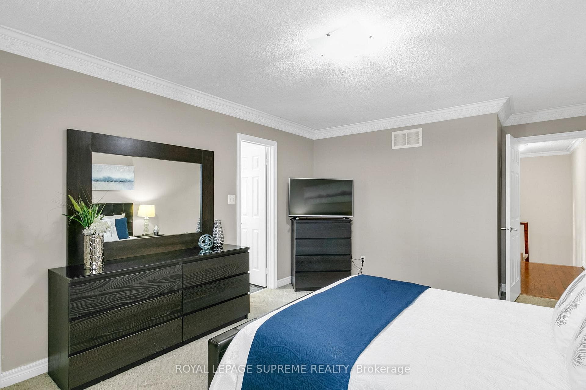 512 Leatherleaf Drive photo 21