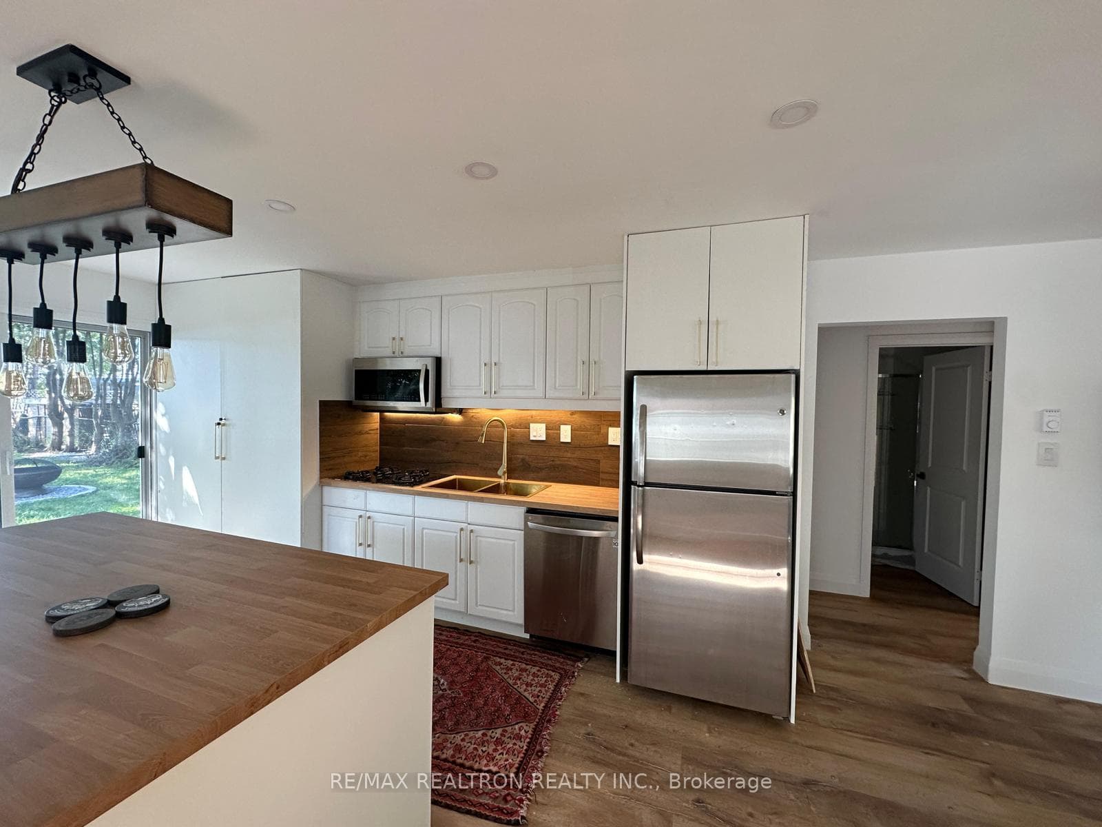 172 Cedar Island Road photo 5