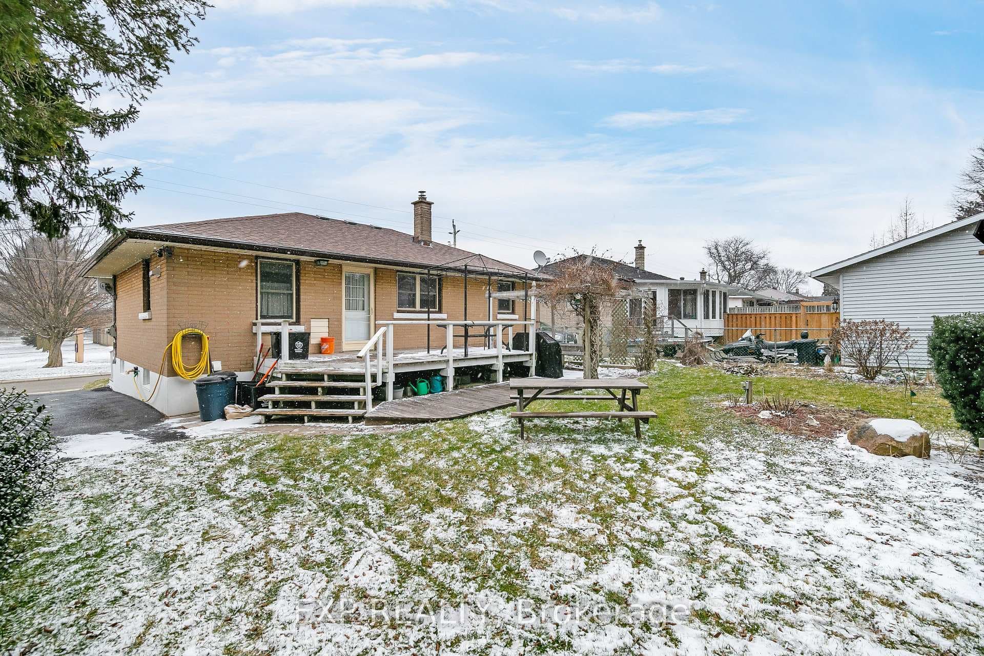 890 Alice Street photo 24