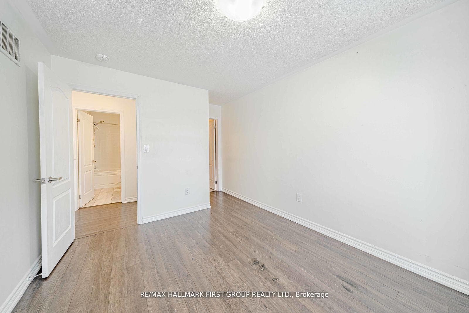 1 Goldeye Street photo 41
