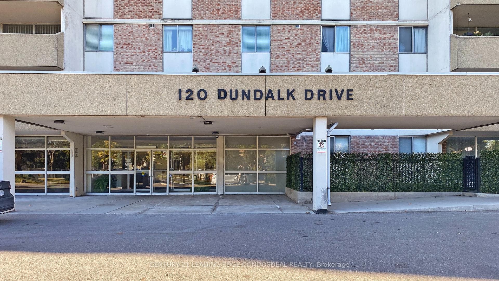 120 Dundalk Drive Unit 806 photo 4