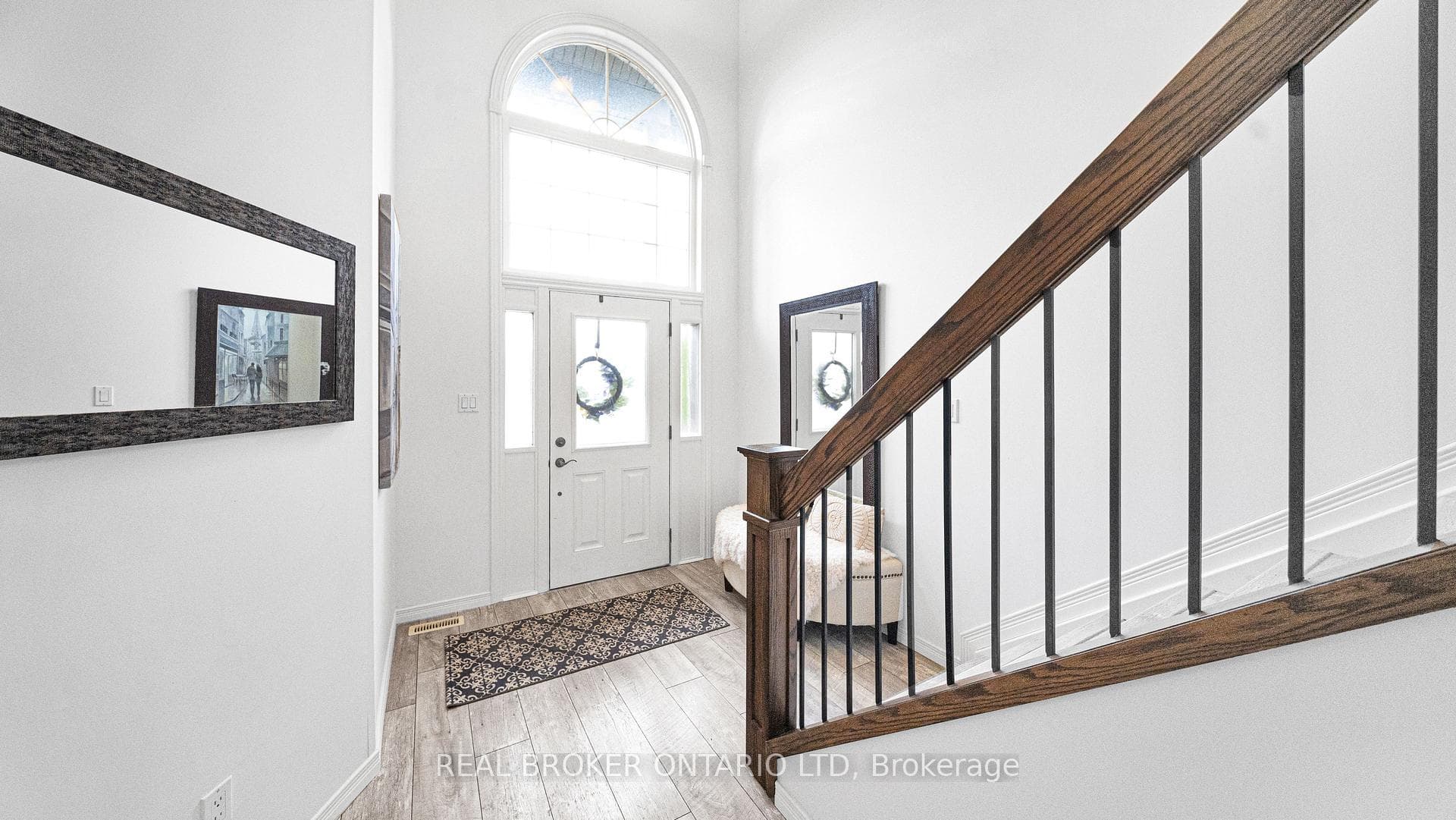 949 Blythwood Road photo 5