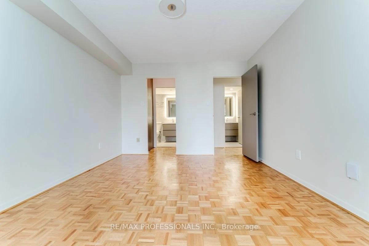 100 Quebec Avenue Unit 407 photo 30