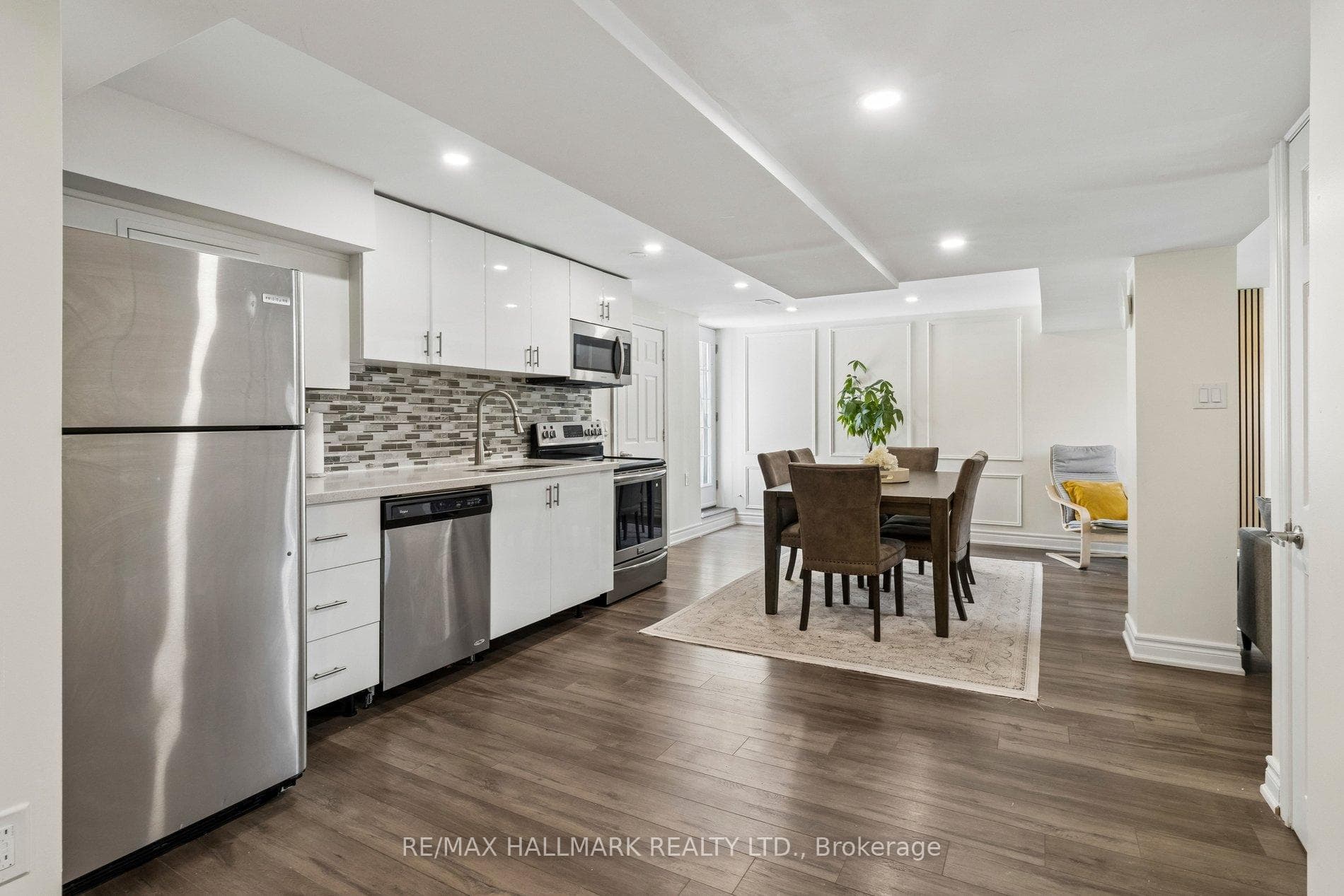 Lower Apartment-Kitchen
