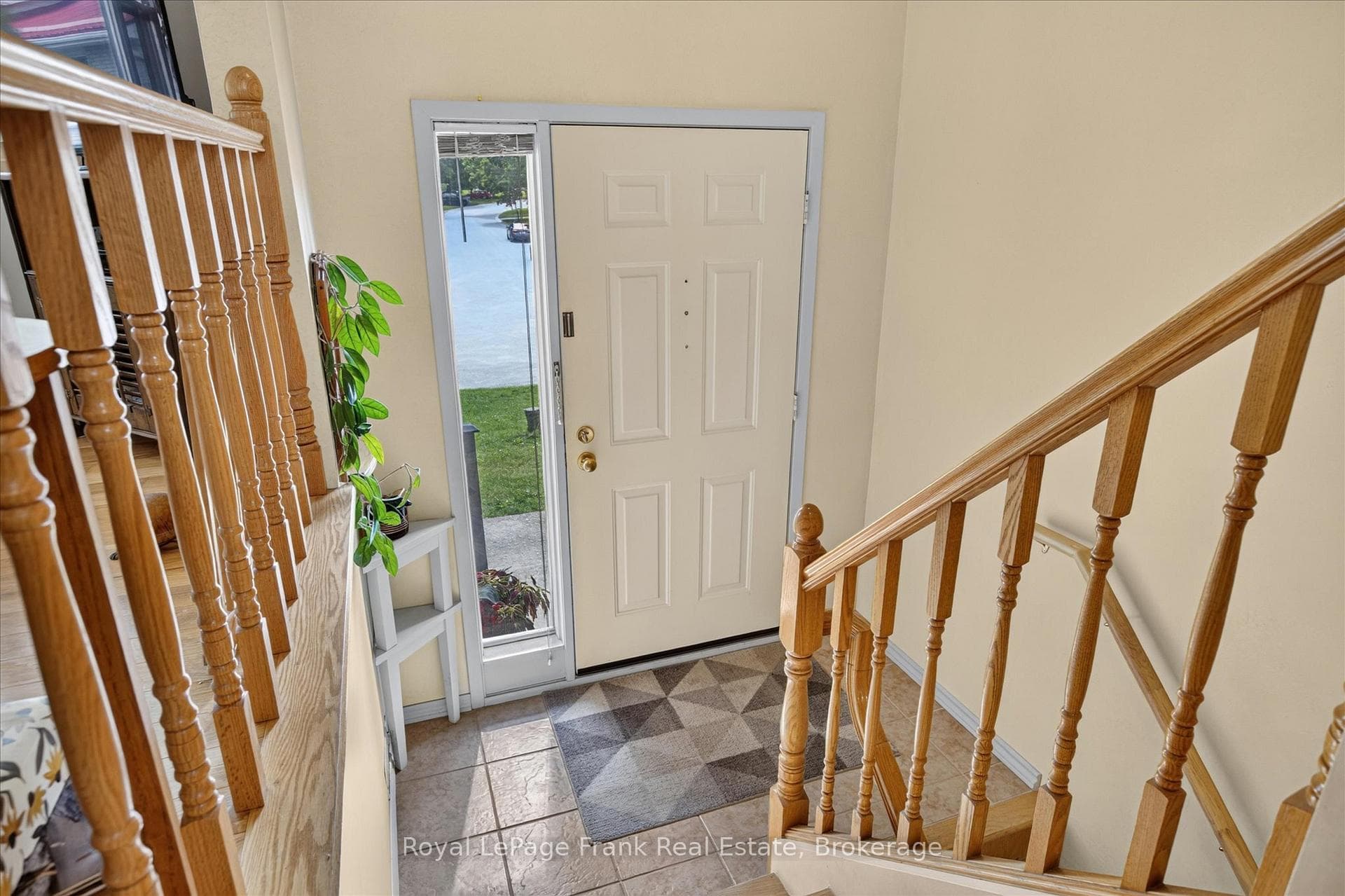 18 Redwood Court photo 4