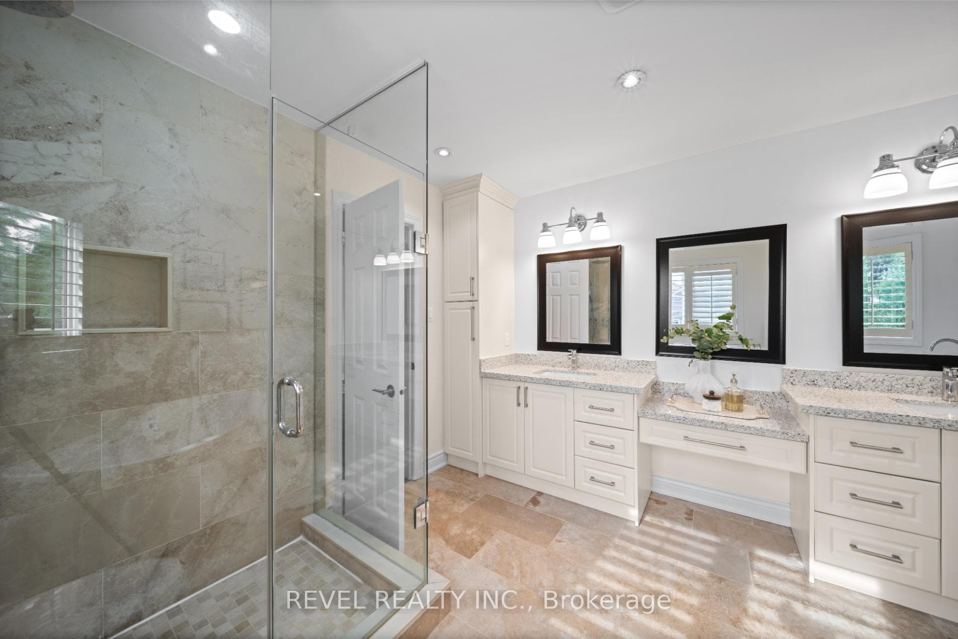 3723 Trelawny Circle photo 23
