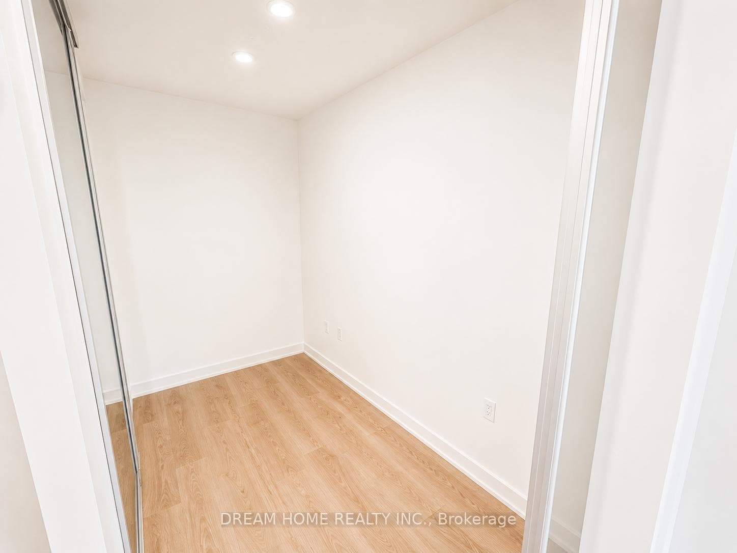 127 Broadway Avenue Unit 210 photo 10