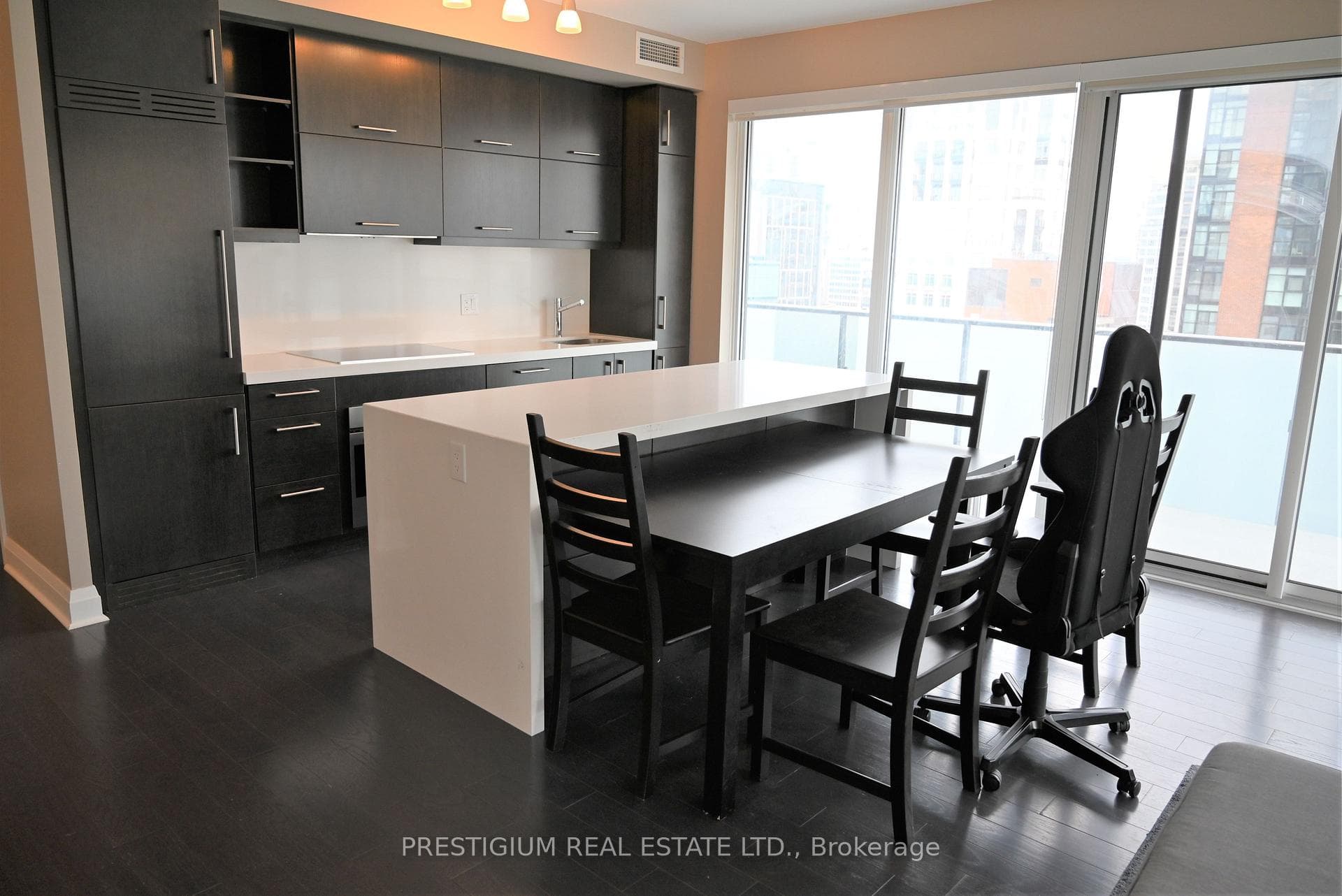 1080 Bay Street Unit 2210 photo 6