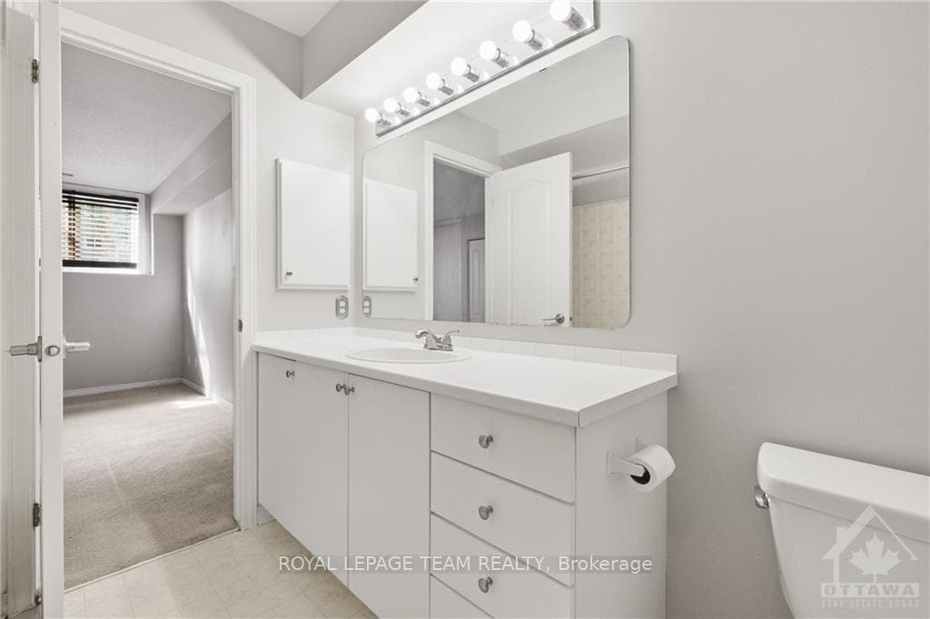 1665 LOCKSLEY Lane photo 20