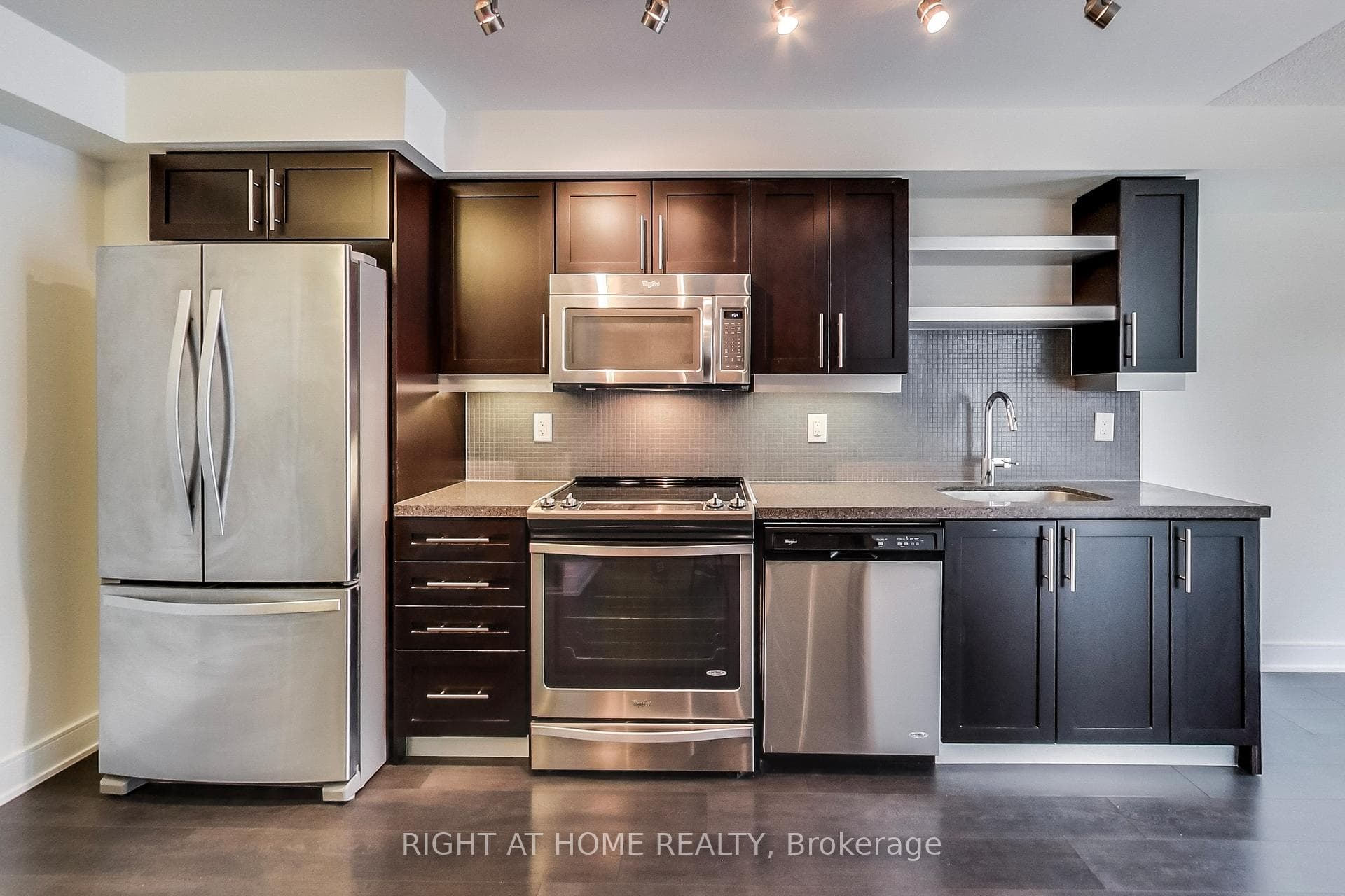 525 Adelaide Street Unit 327 photo 15