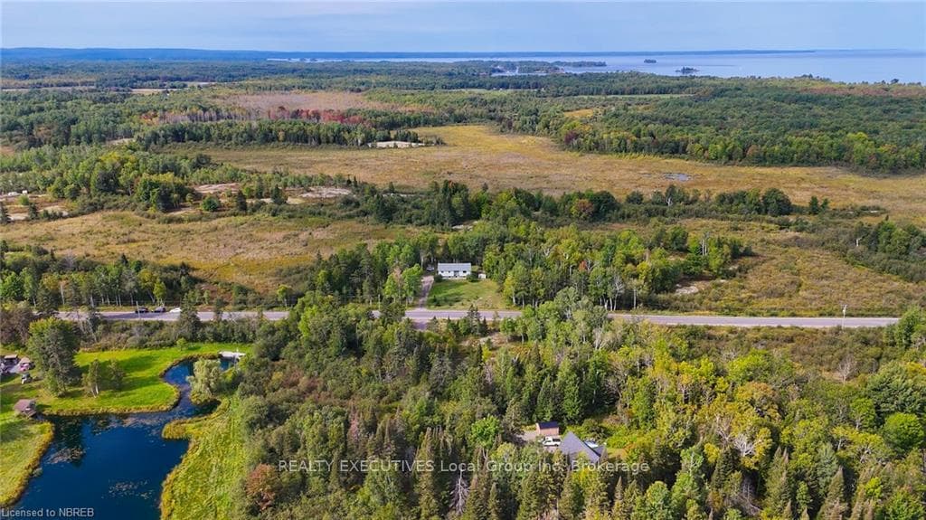 533 TILLICUM BAY Road photo 45