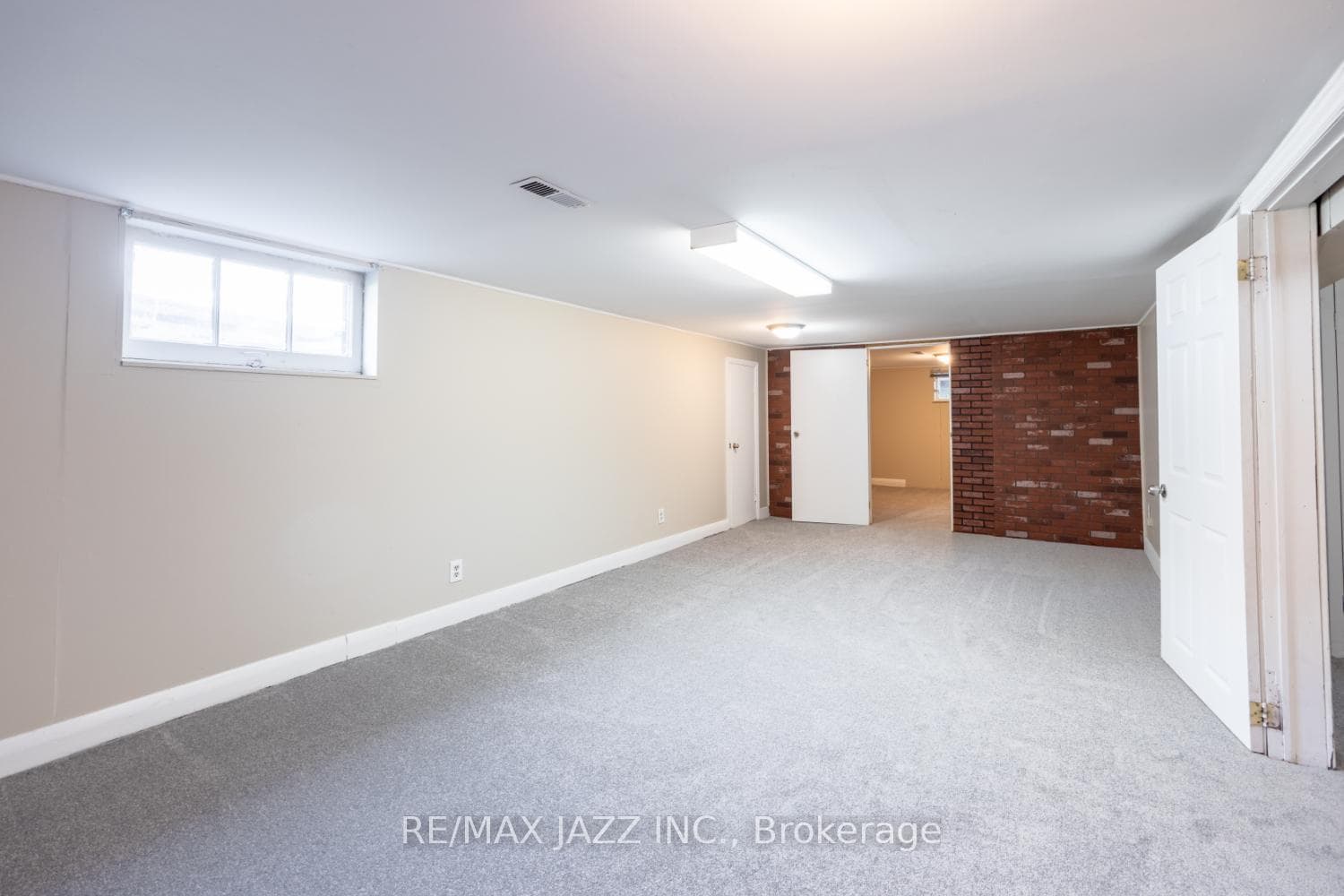 52 Liberty Street photo 17