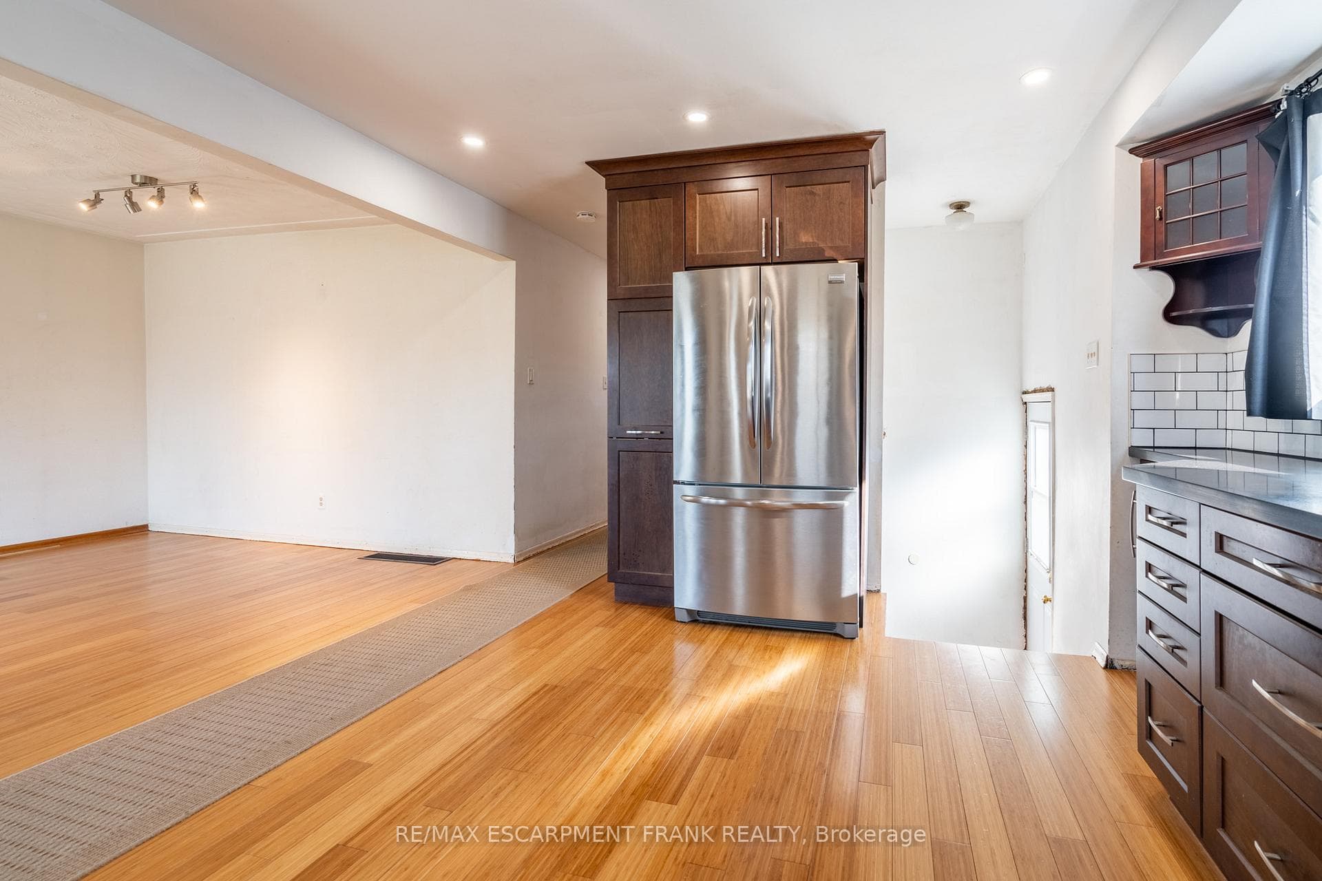 173 Ridge Street photo 11