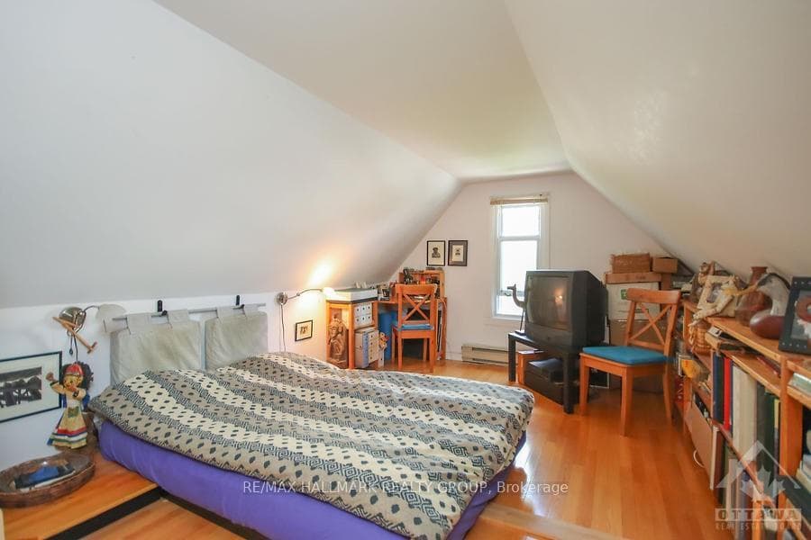 124 STEWART Street photo 27