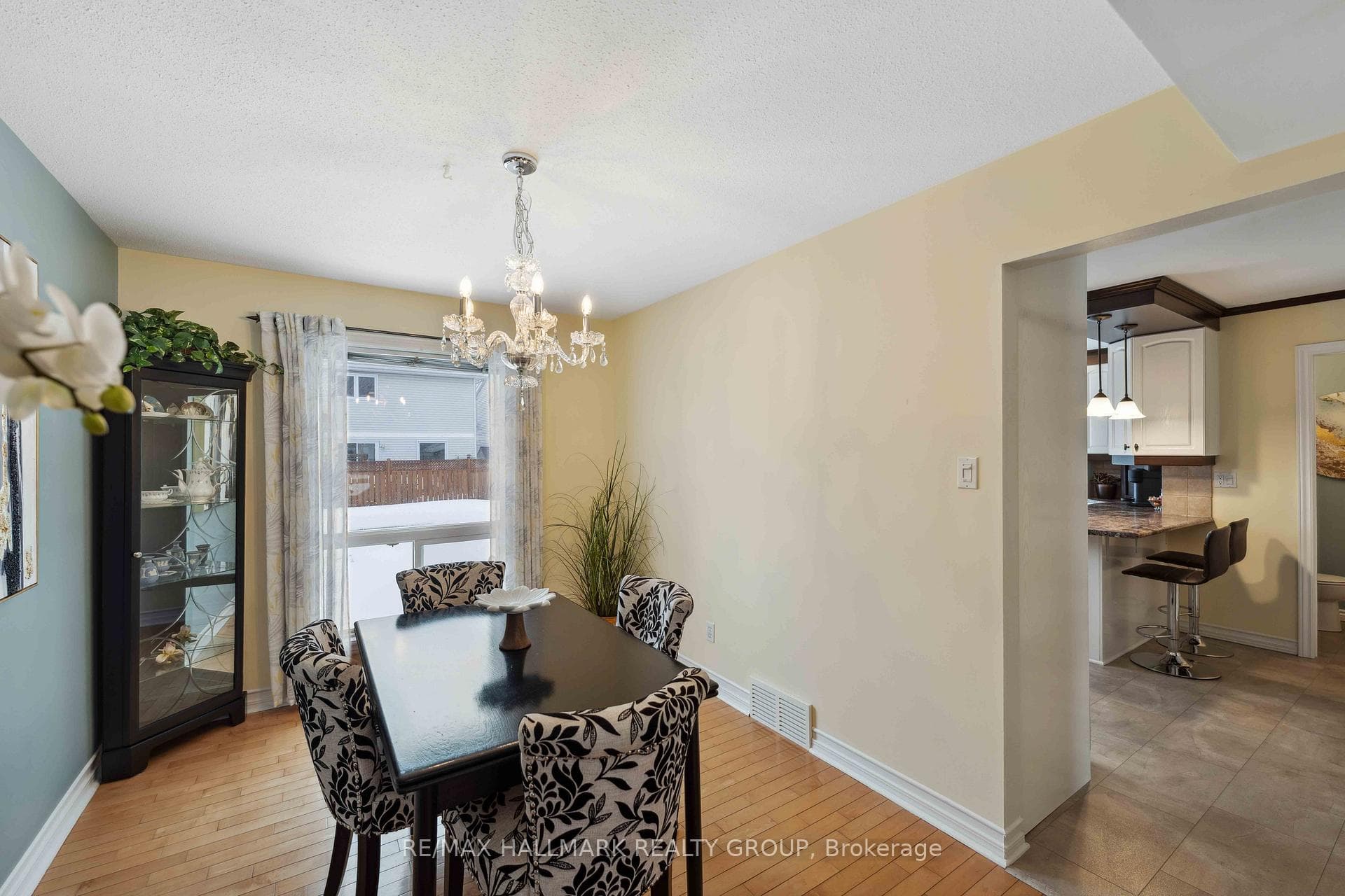 602 Wilkie Drive photo 7