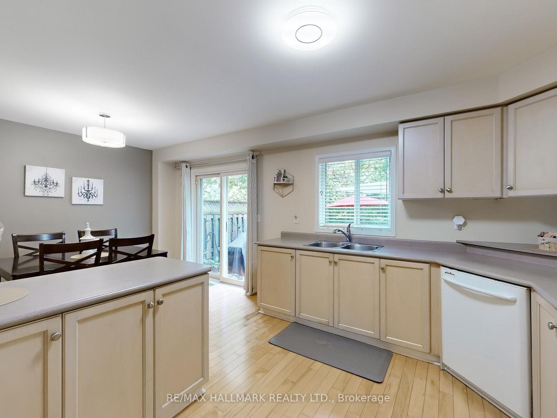 32 Ingold Lane photo 15
