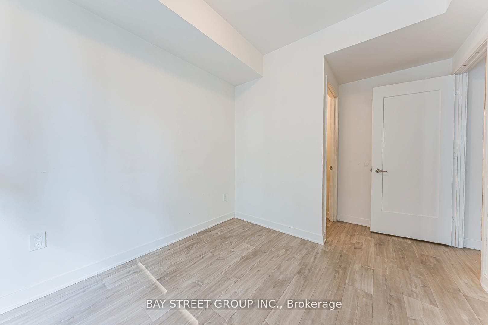 70 Princess Street Unit 1227E photo 21