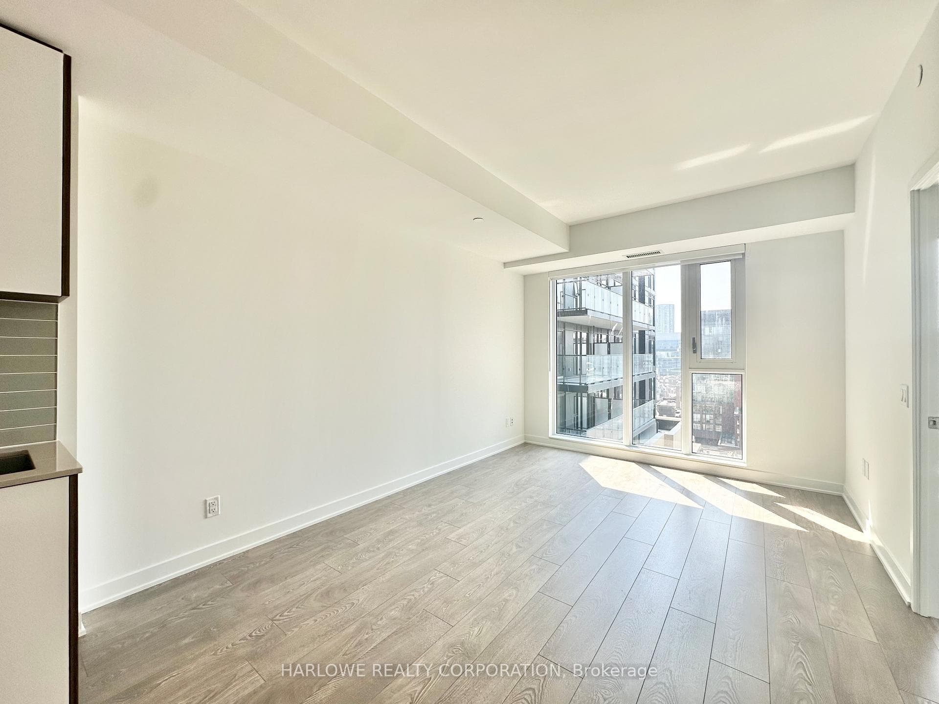 543 Richmond Street Unit 1414 photo 8