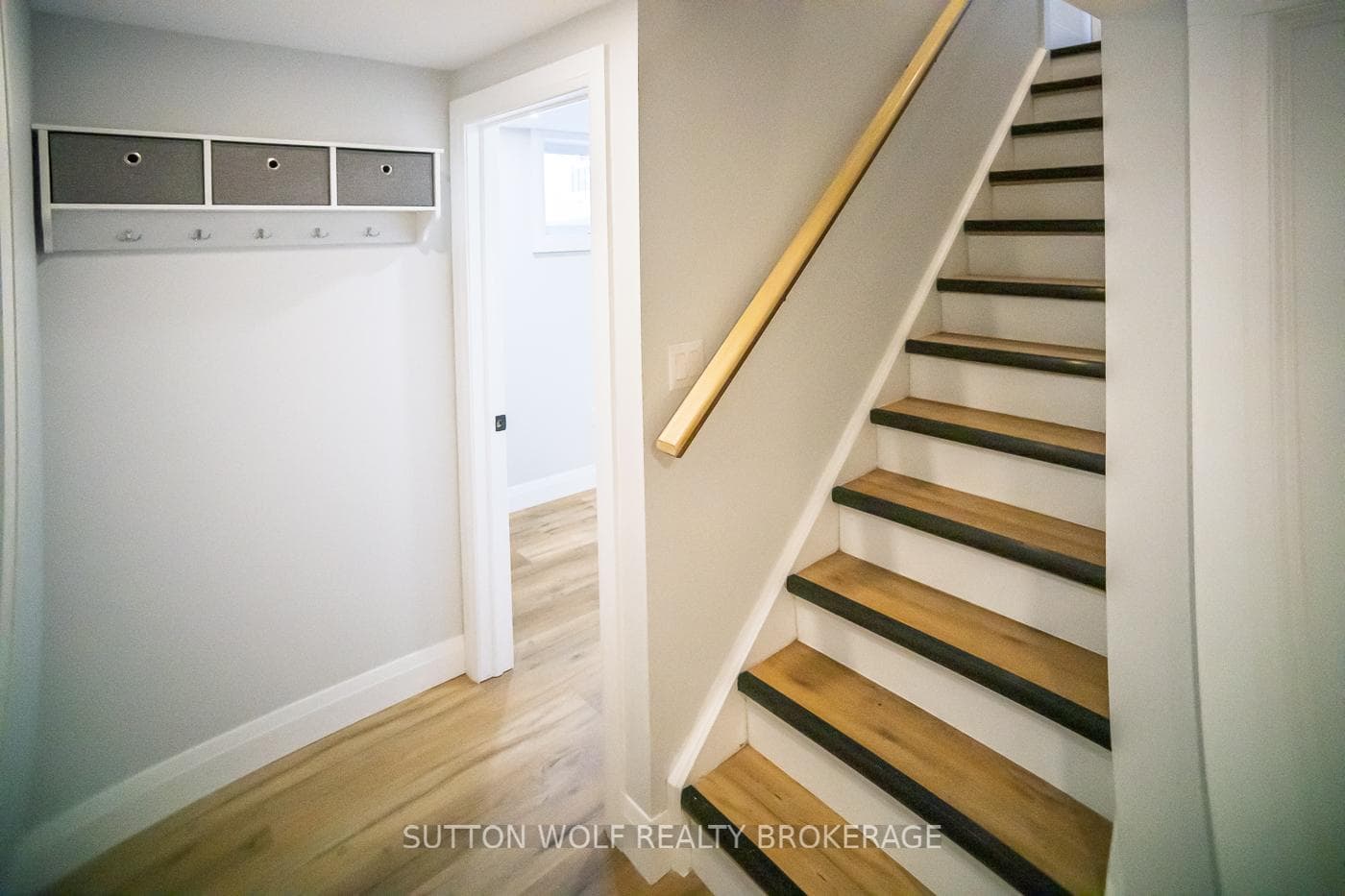 235 William Street photo 32